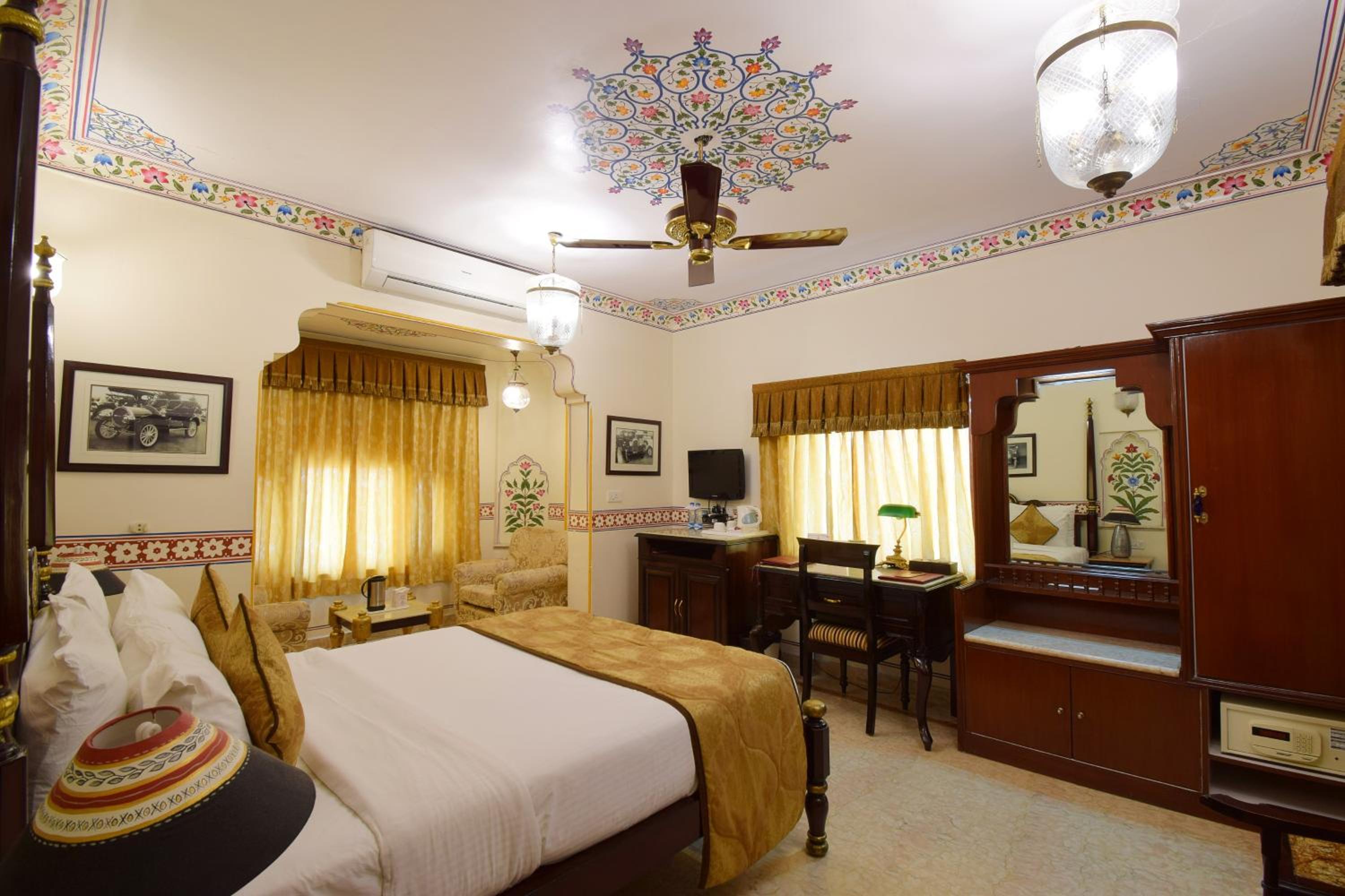 Royal Deluxe Double Room with Car and Chauffeur, Free pickup on arrival from train or bus station, daily Rajasthani dance & music show from 7–9 PM, swimming pool, and a dedicated travel desk to assist with local sightseeing tours and activities - Photo 14