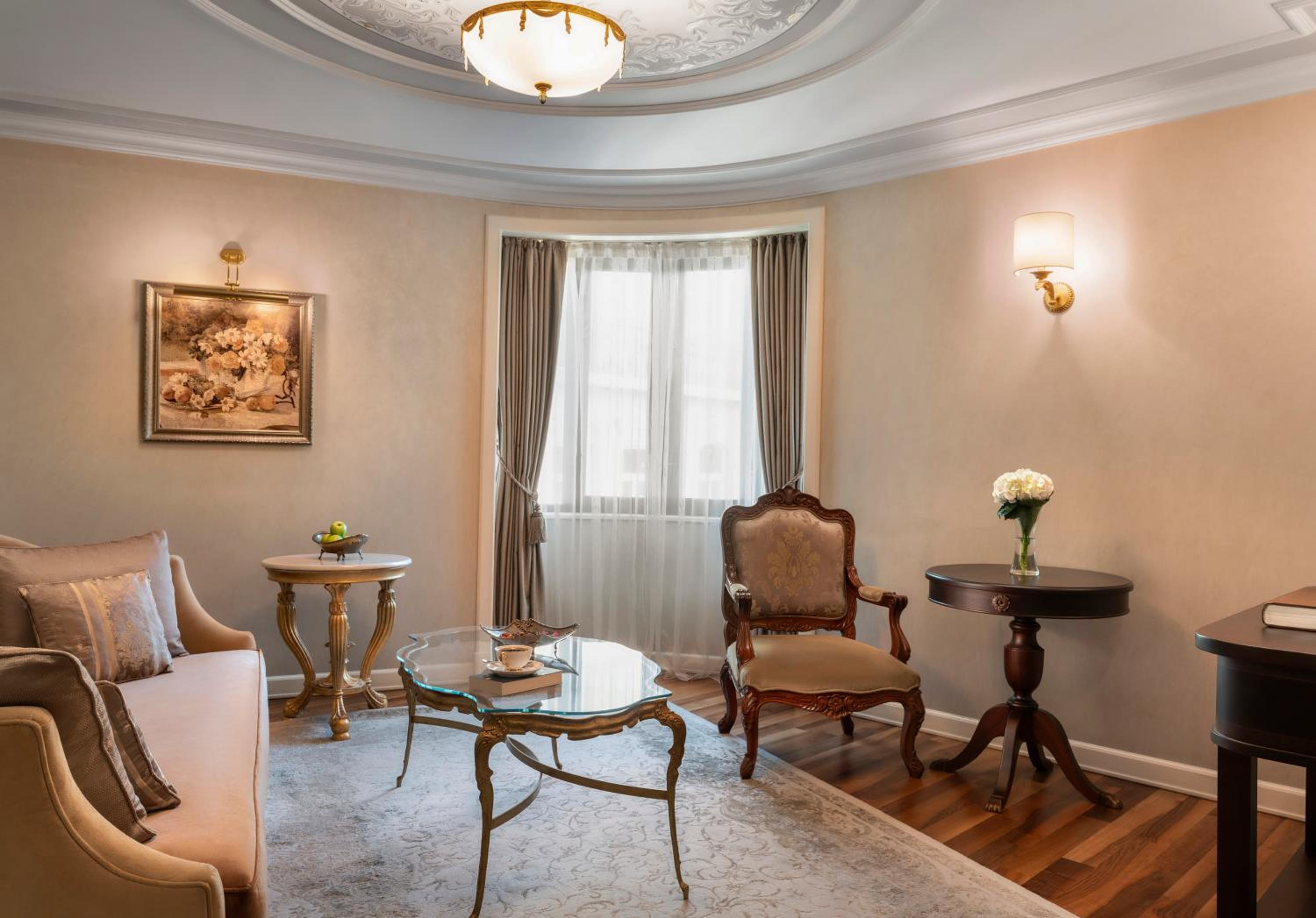 Junior Suite with Golden Horn View and Nickelodeon Play Access - Photo 4