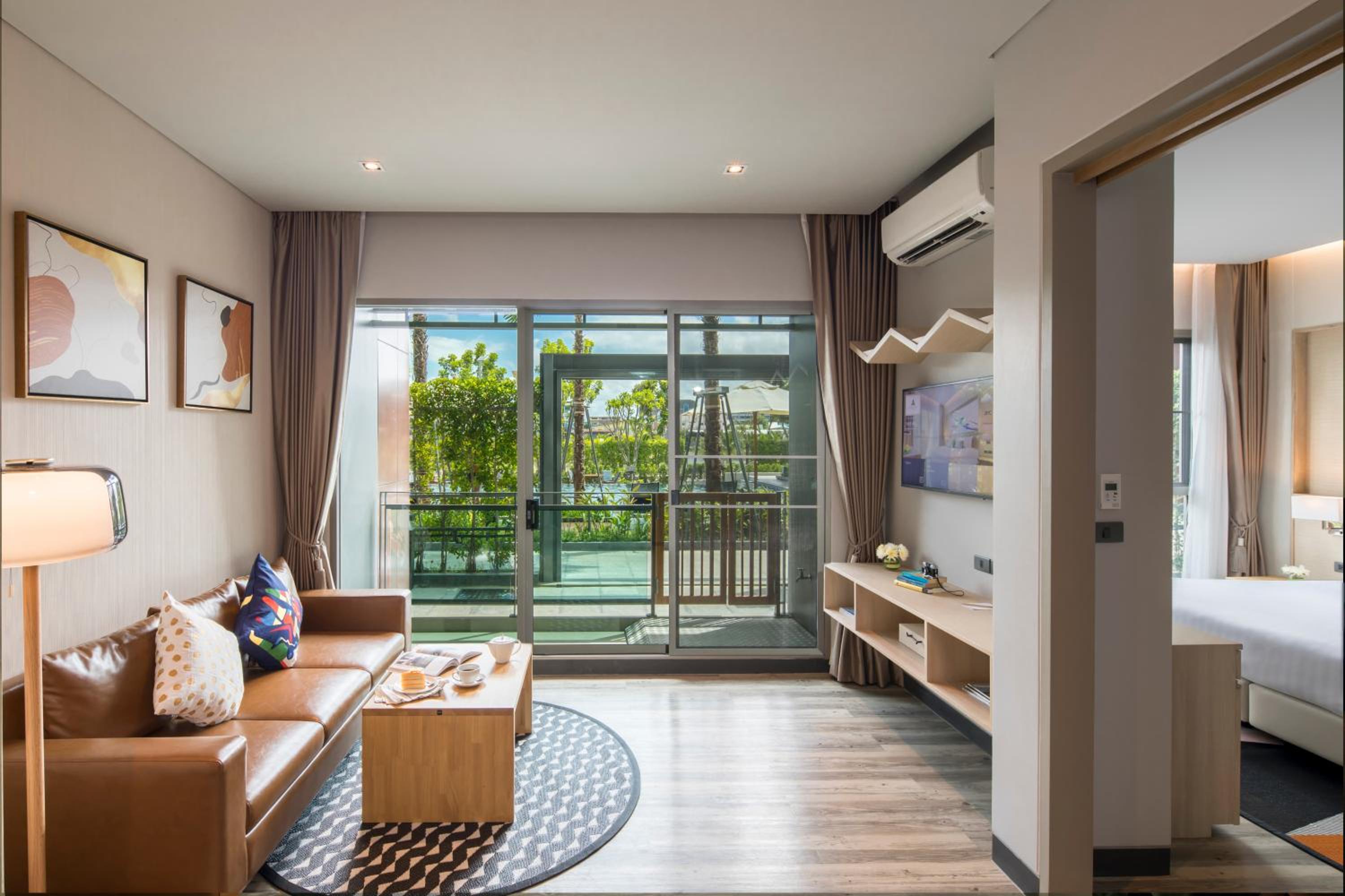 Studio with Terrace