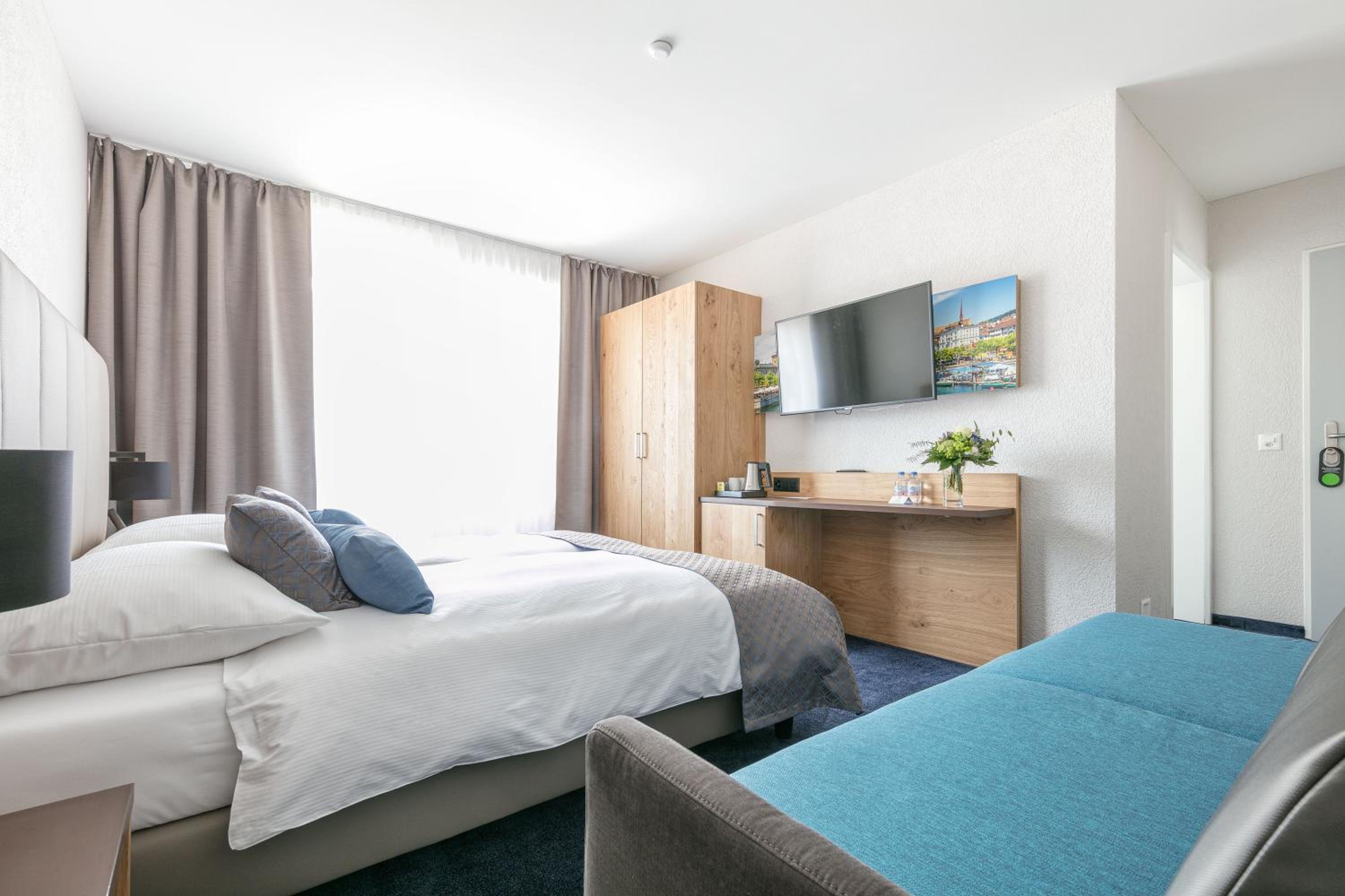 Deluxe Triple Room photo 3
