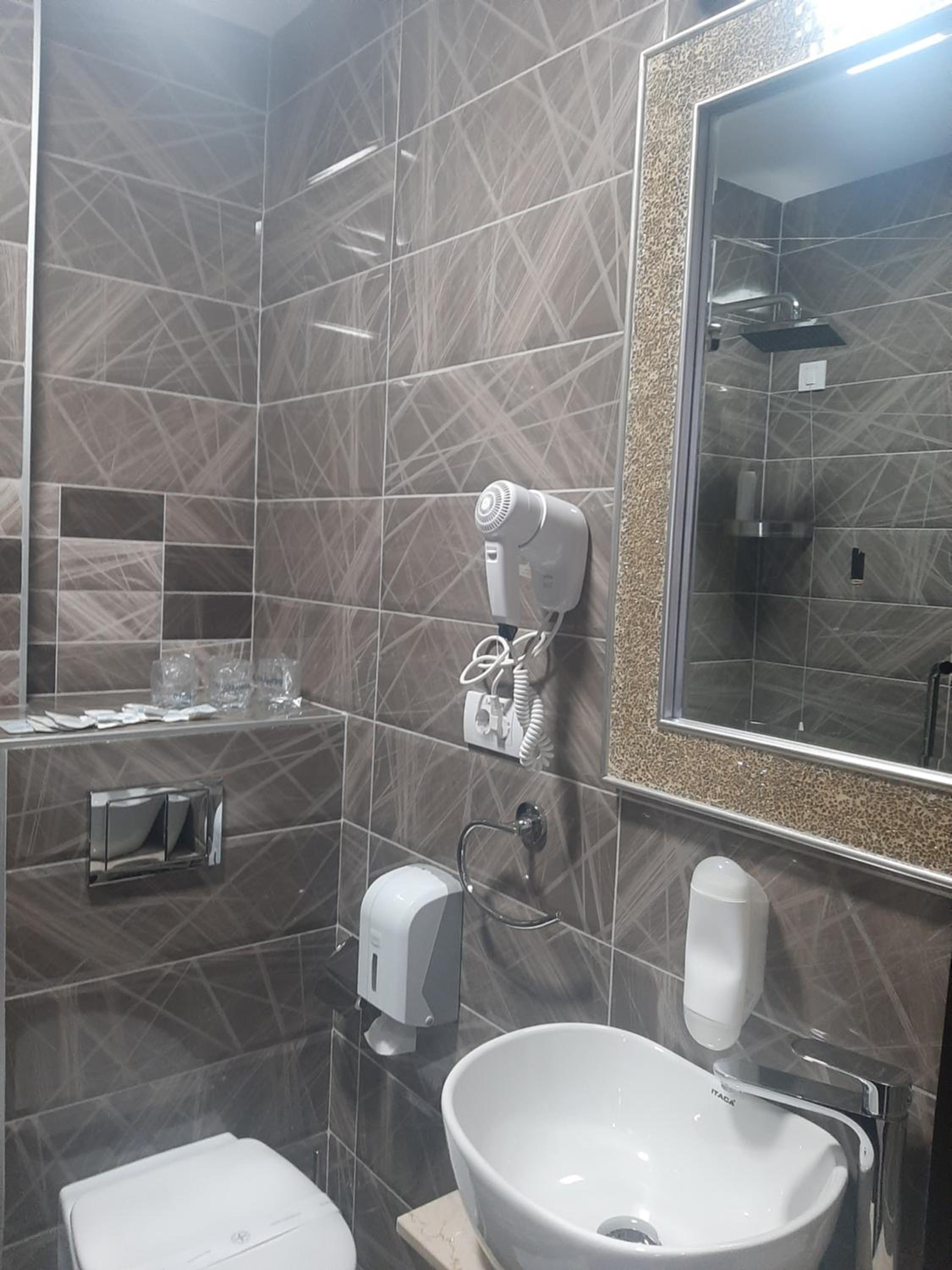 Triple Room with Balcony photo 3