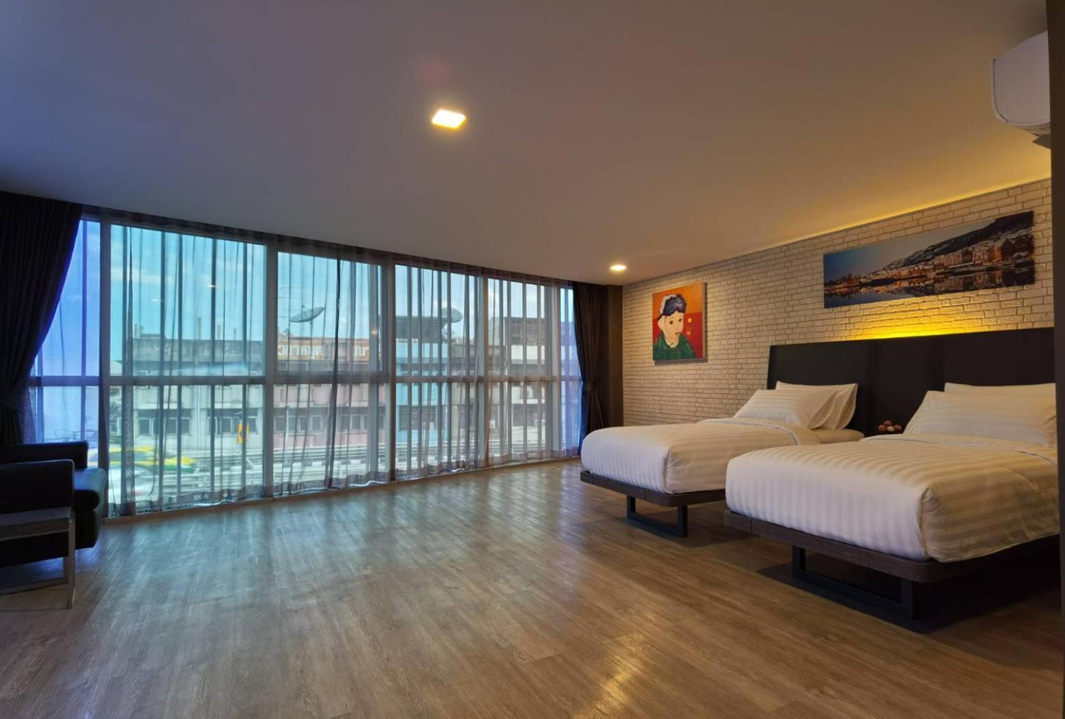 Deluxe Twin Room photo 3