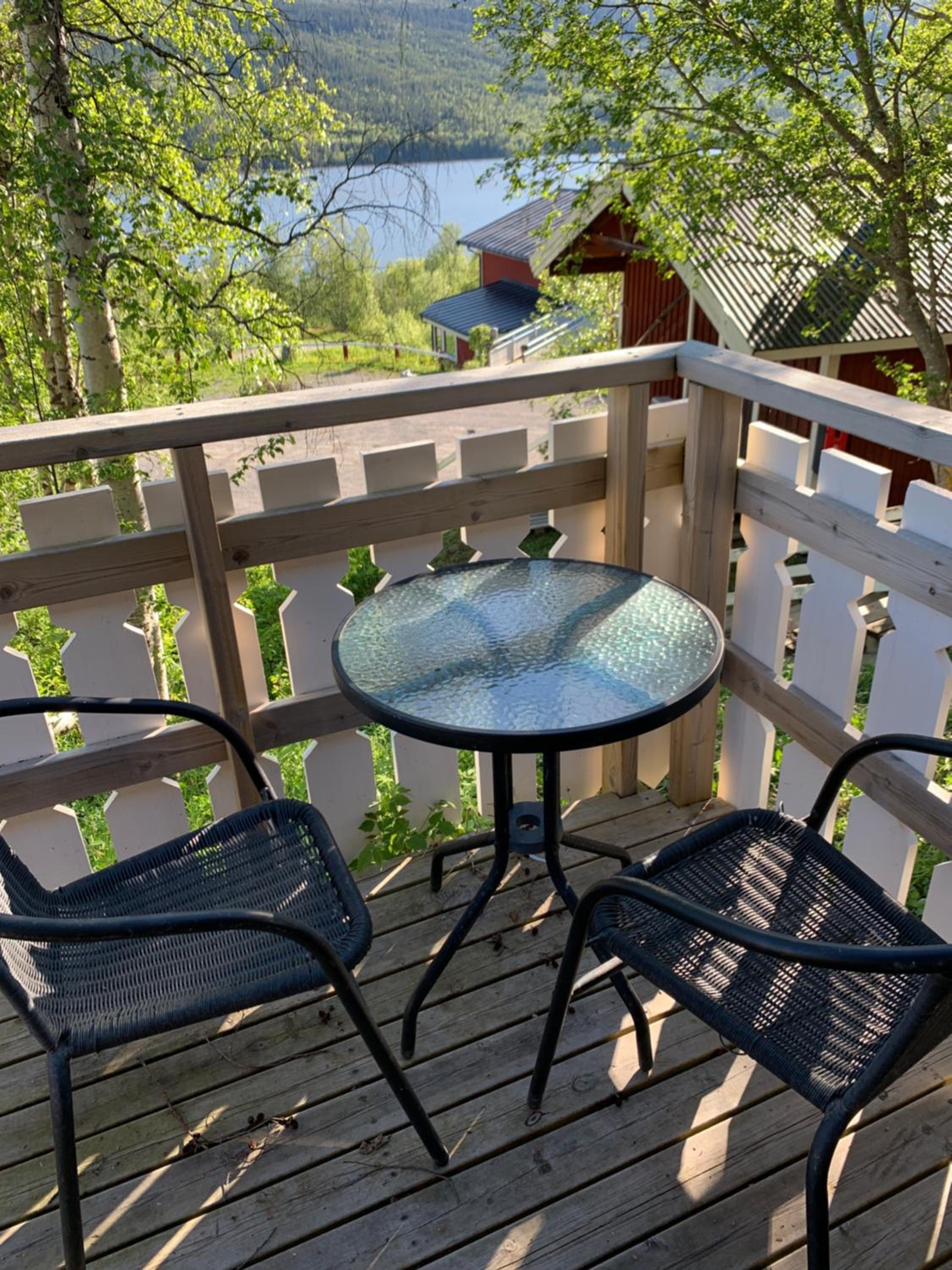 Two-Bedroom Cottage - Photo 9