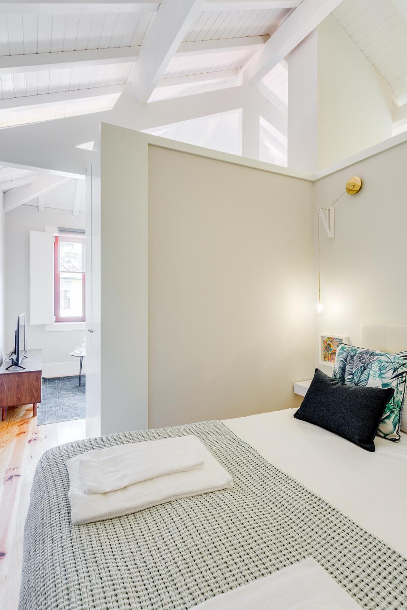 One-Bedroom Apartment - Photo 4