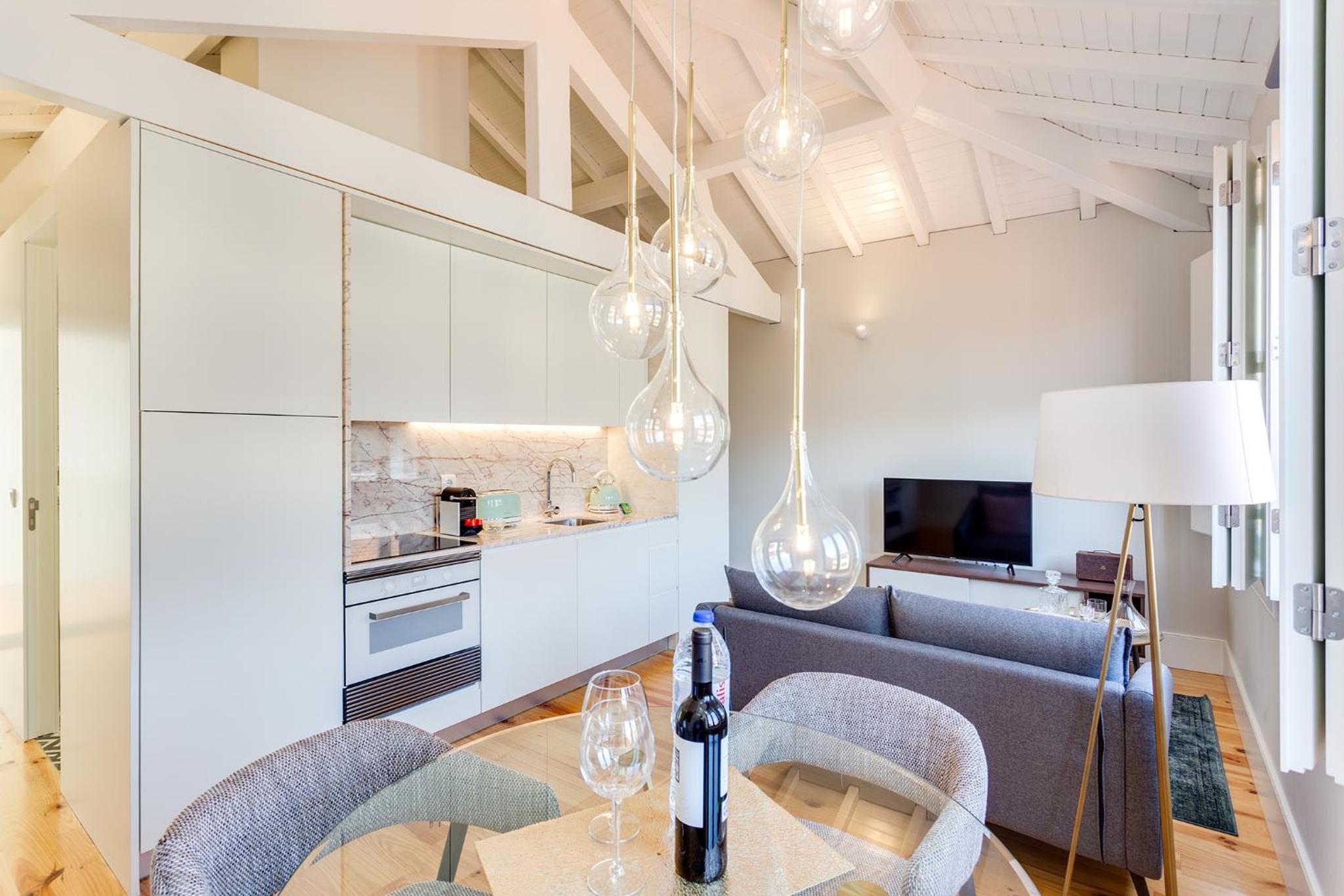 One-Bedroom Apartment - Photo 15