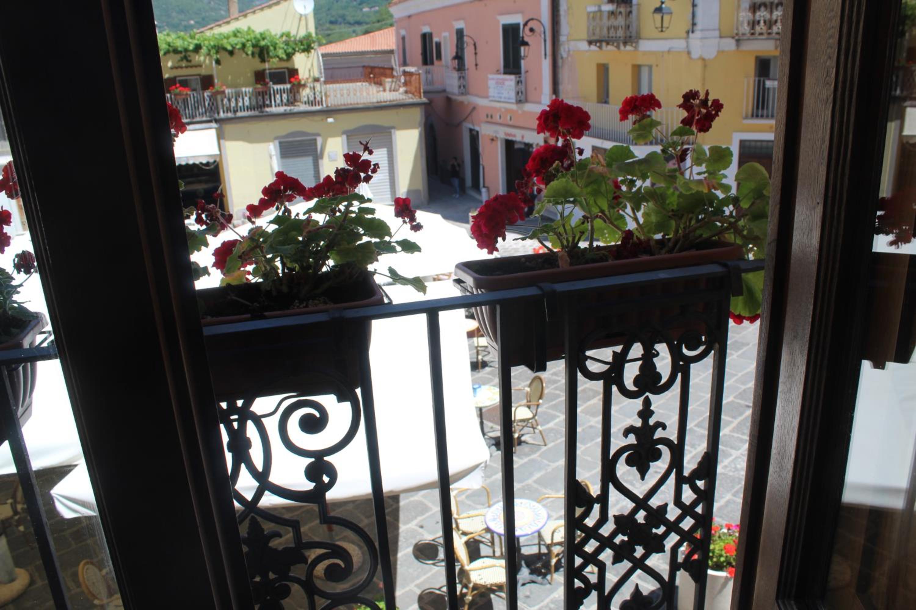Double Room with Balcony photo 3