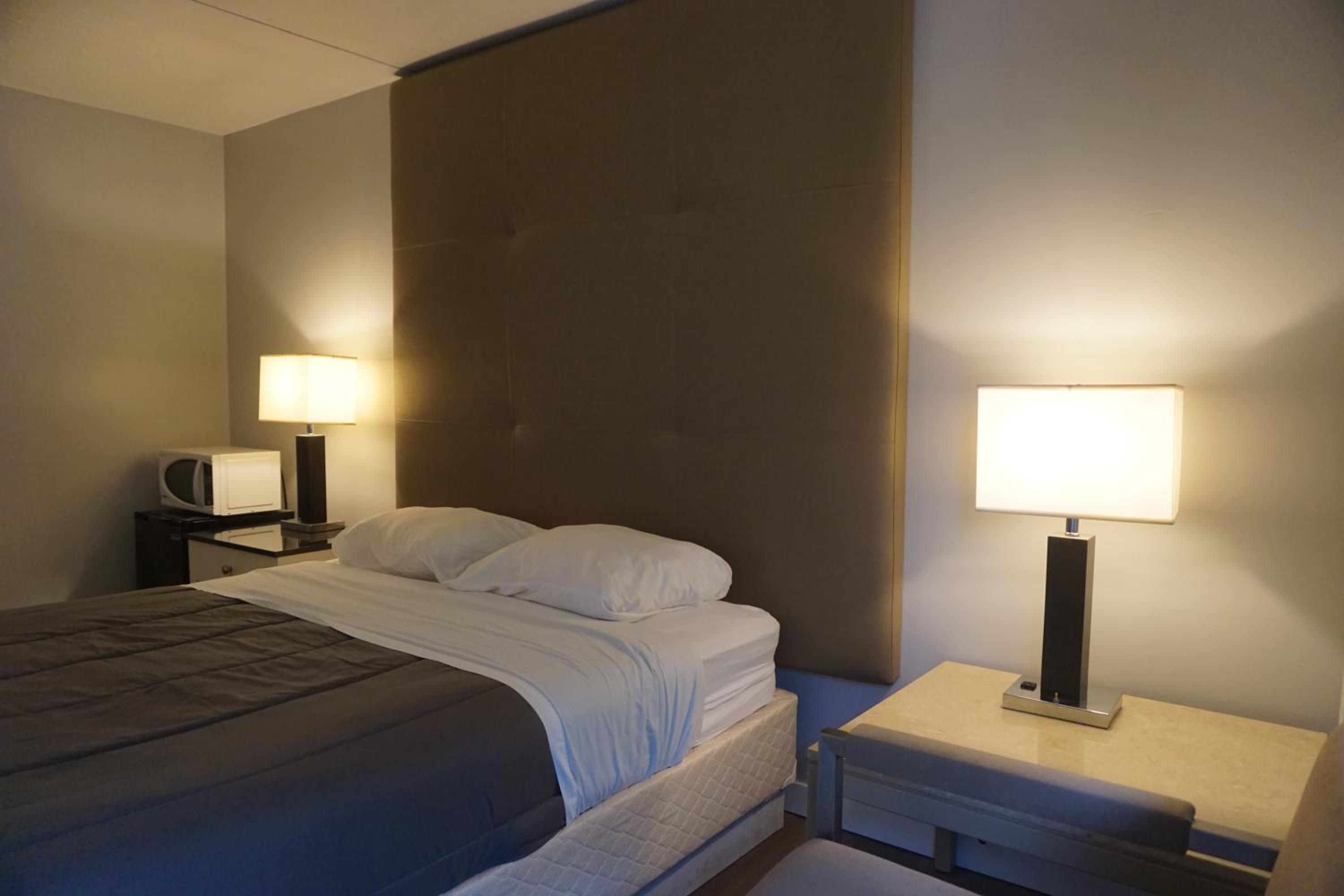 Deluxe Queen Room photo 3