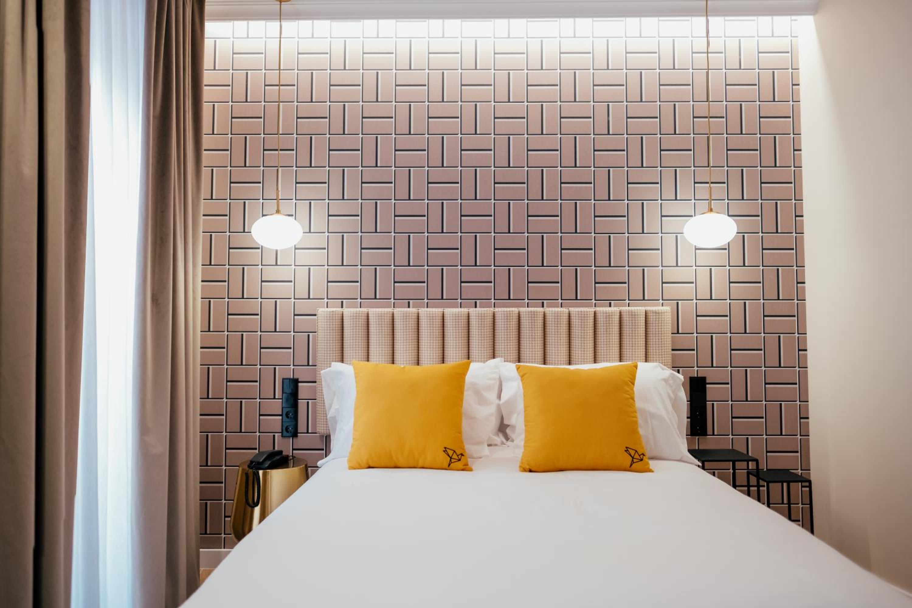Deluxe Double or Twin Room - Photo 1