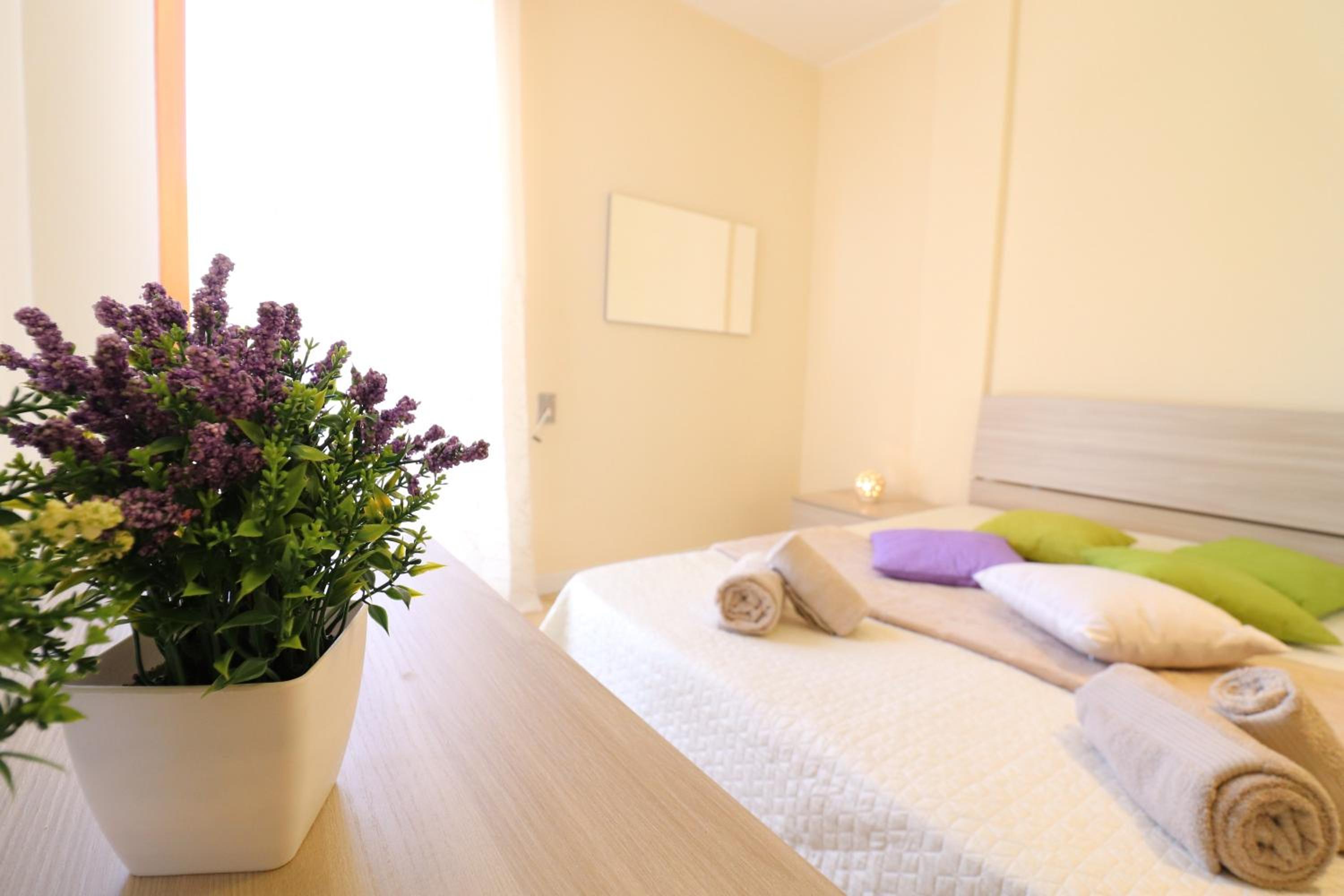 Two-Bedroom Deluxe Apartment with Garden View