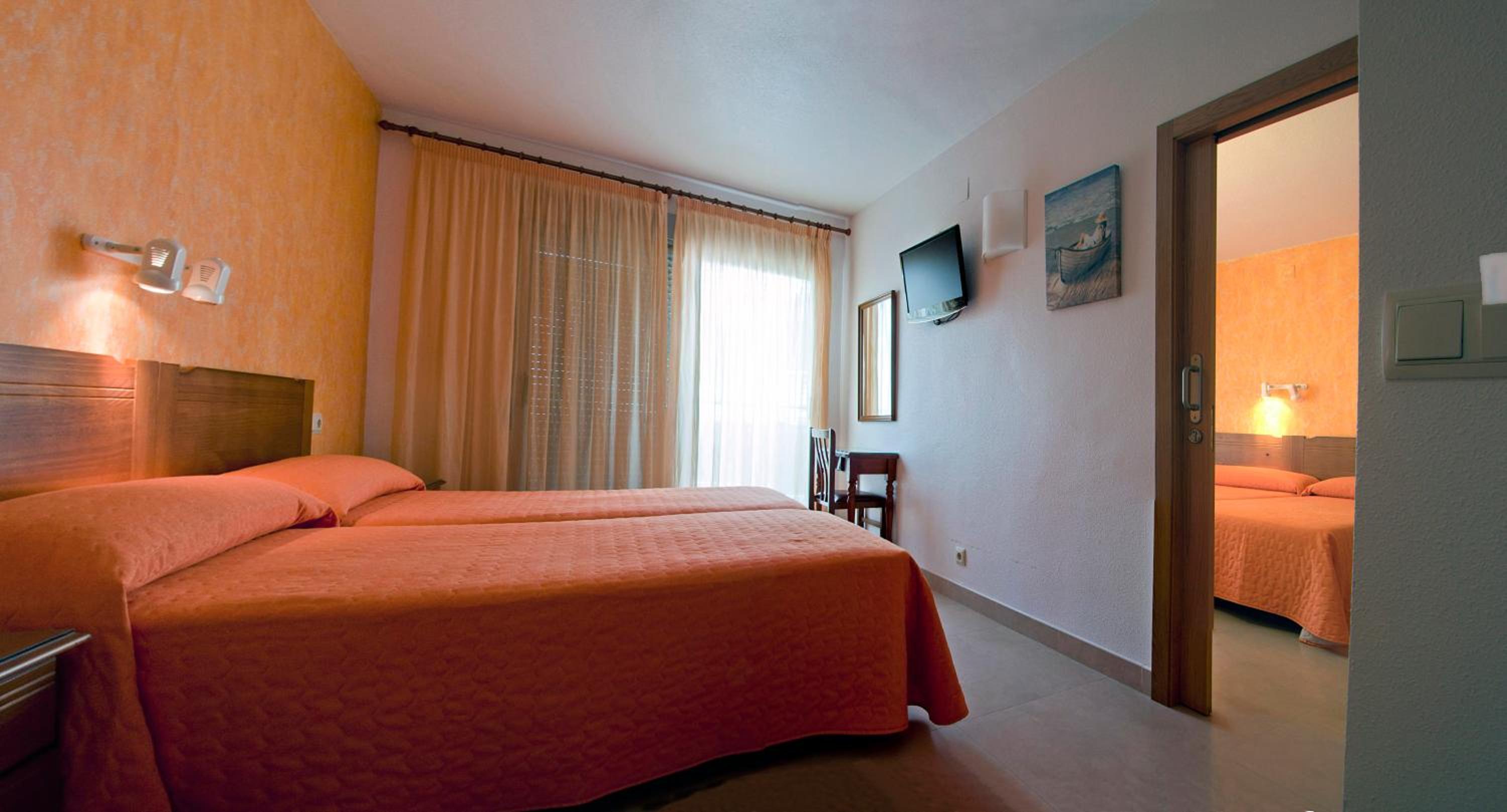 Suite de dos habitaciones familiares (4 adultos)