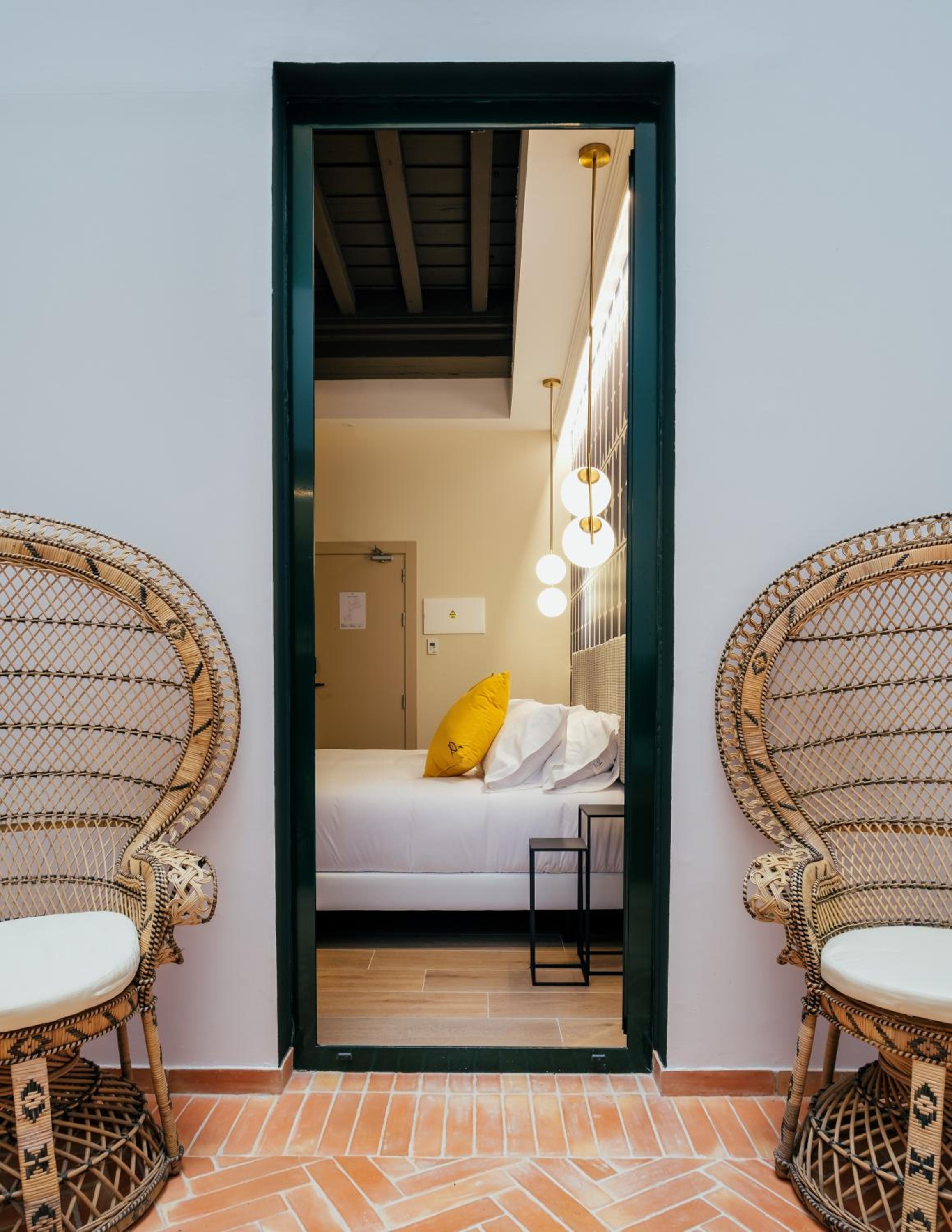 Standard Double or Twin Room - Photo 6