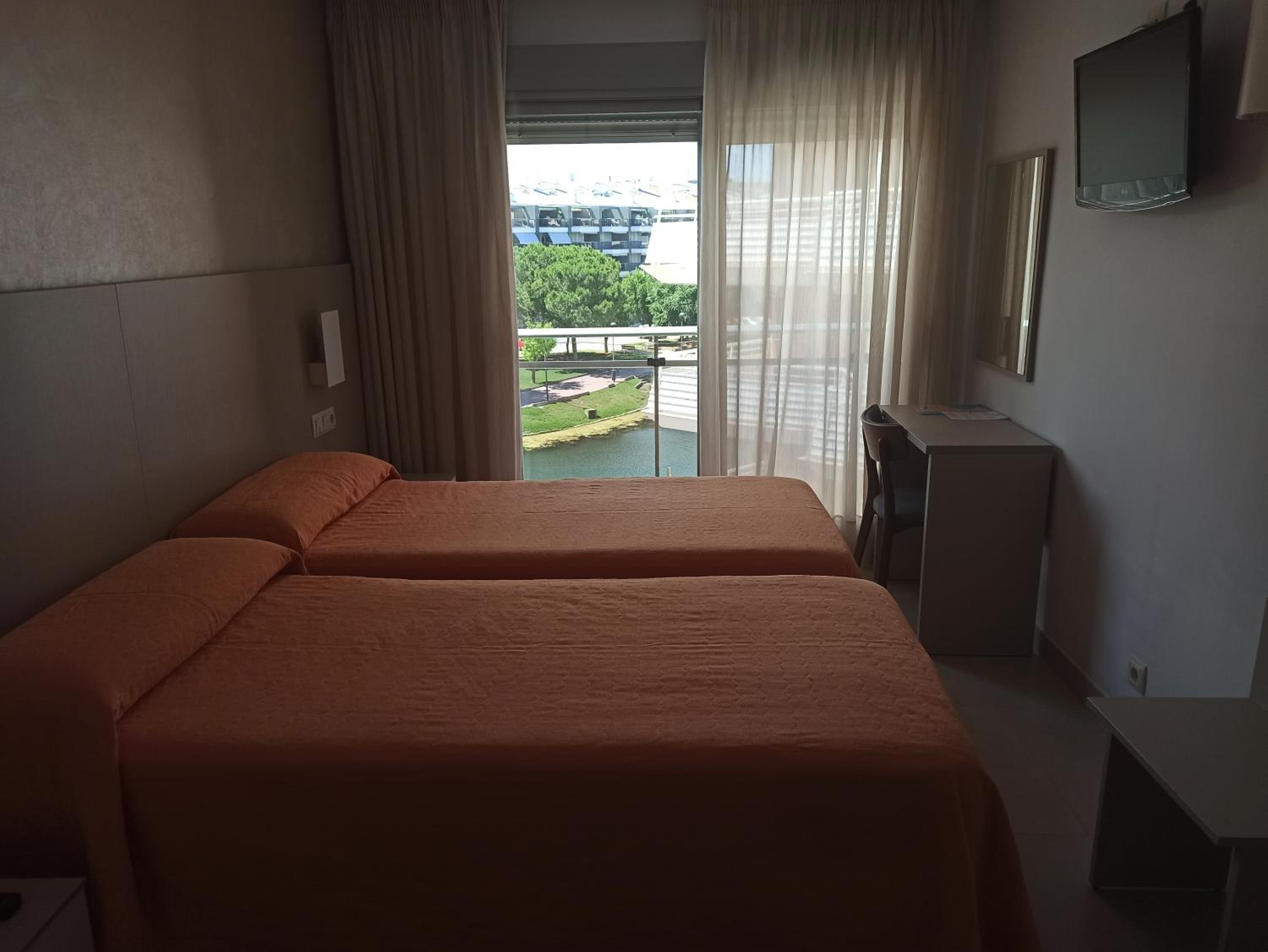 Twin Room photo 2