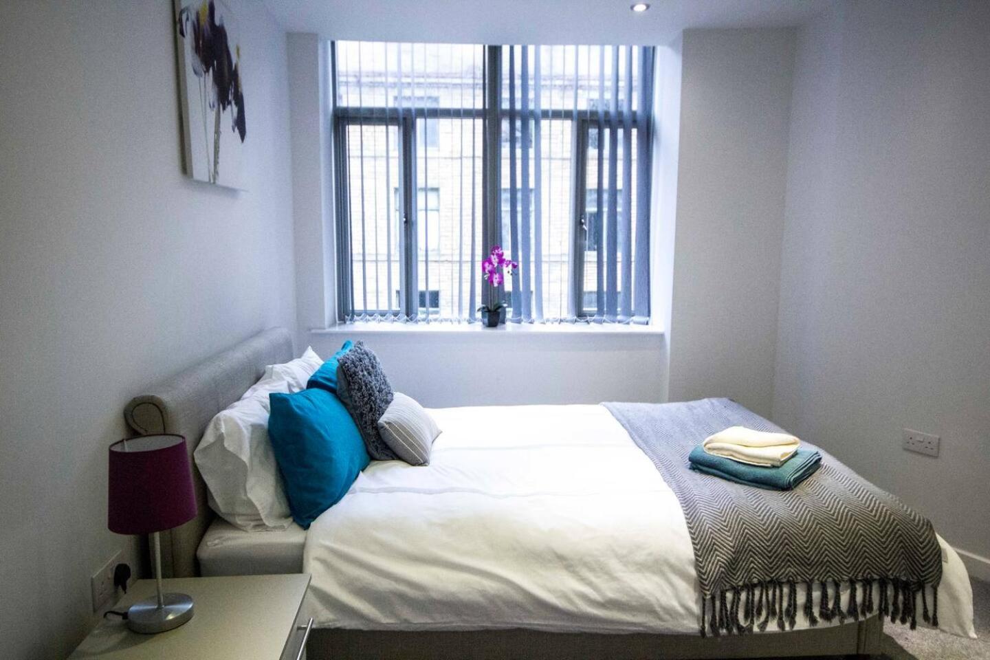 One-Bedroom Apartment - Photo 9