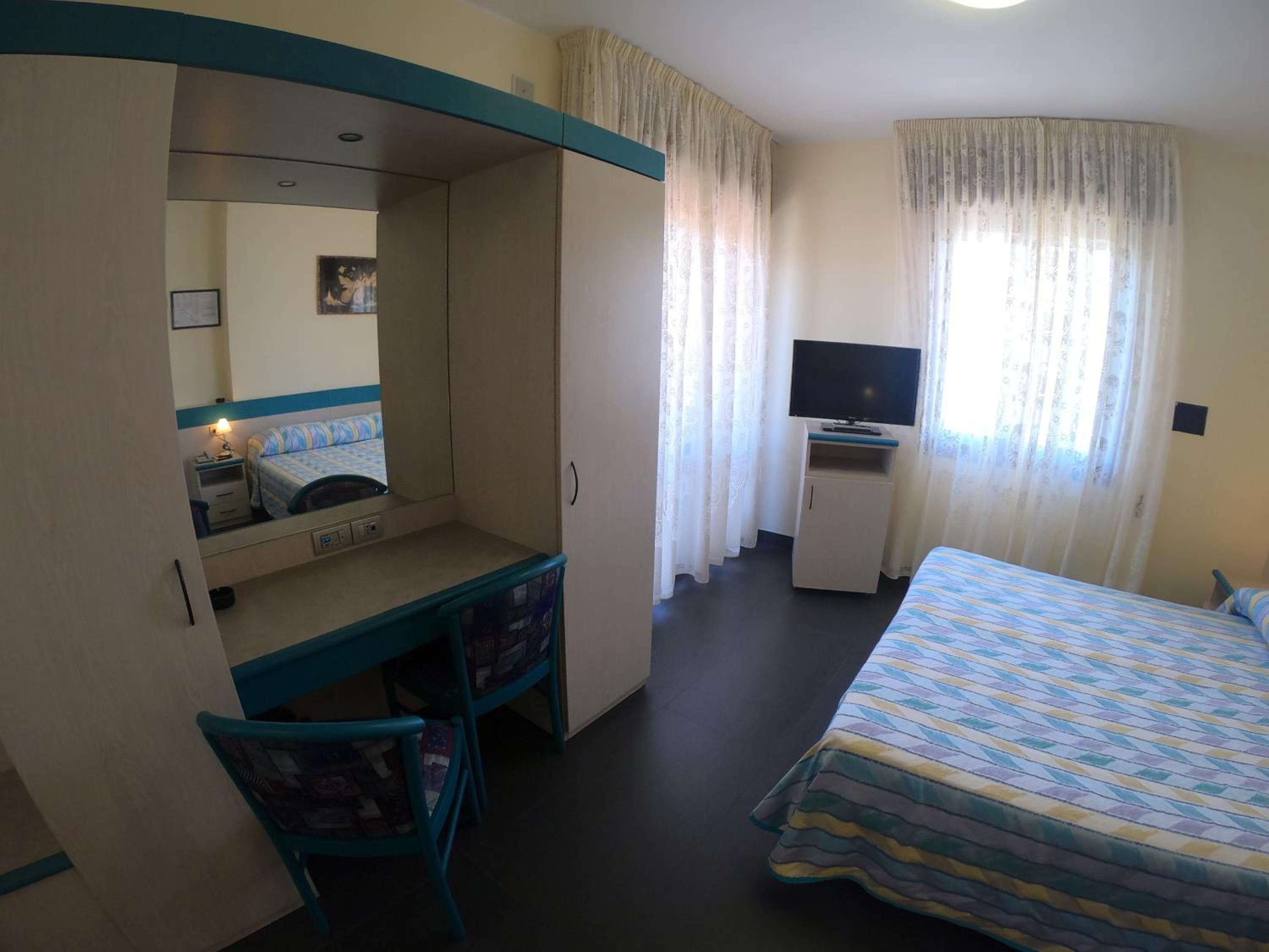 Quadruple Room photo 3