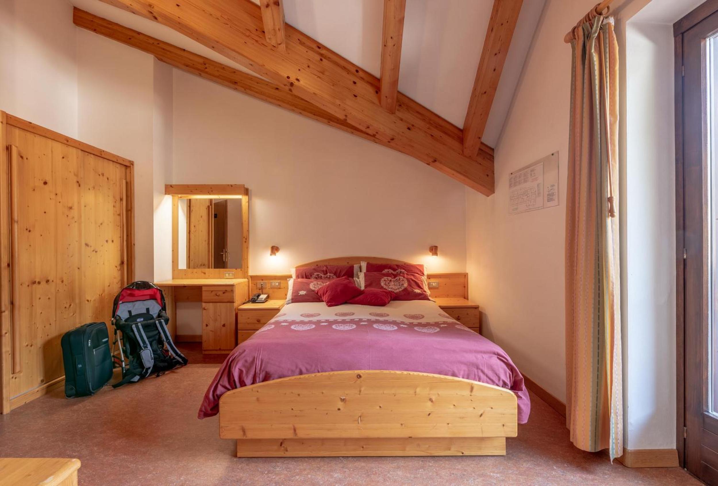 Deluxe Double Room photo 3