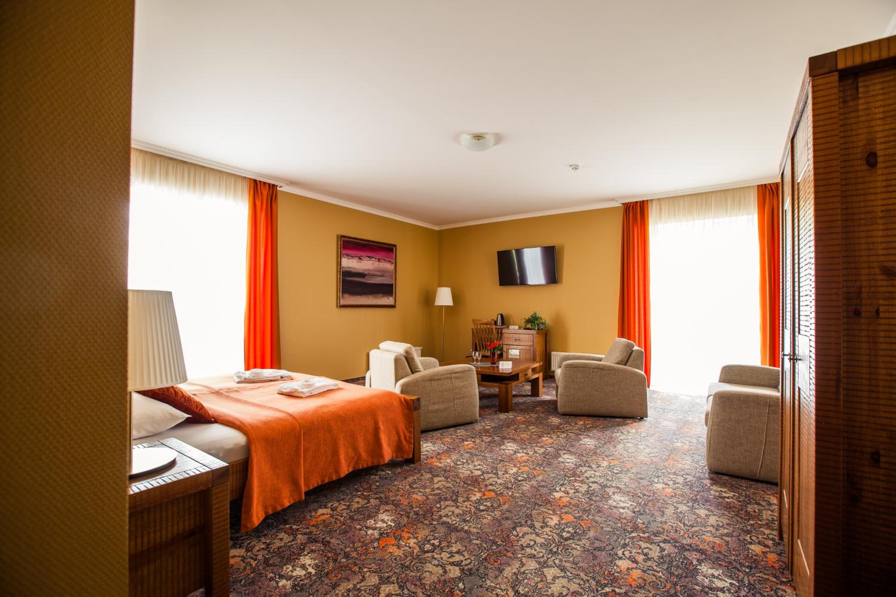 Junior Suite - Photo 1
