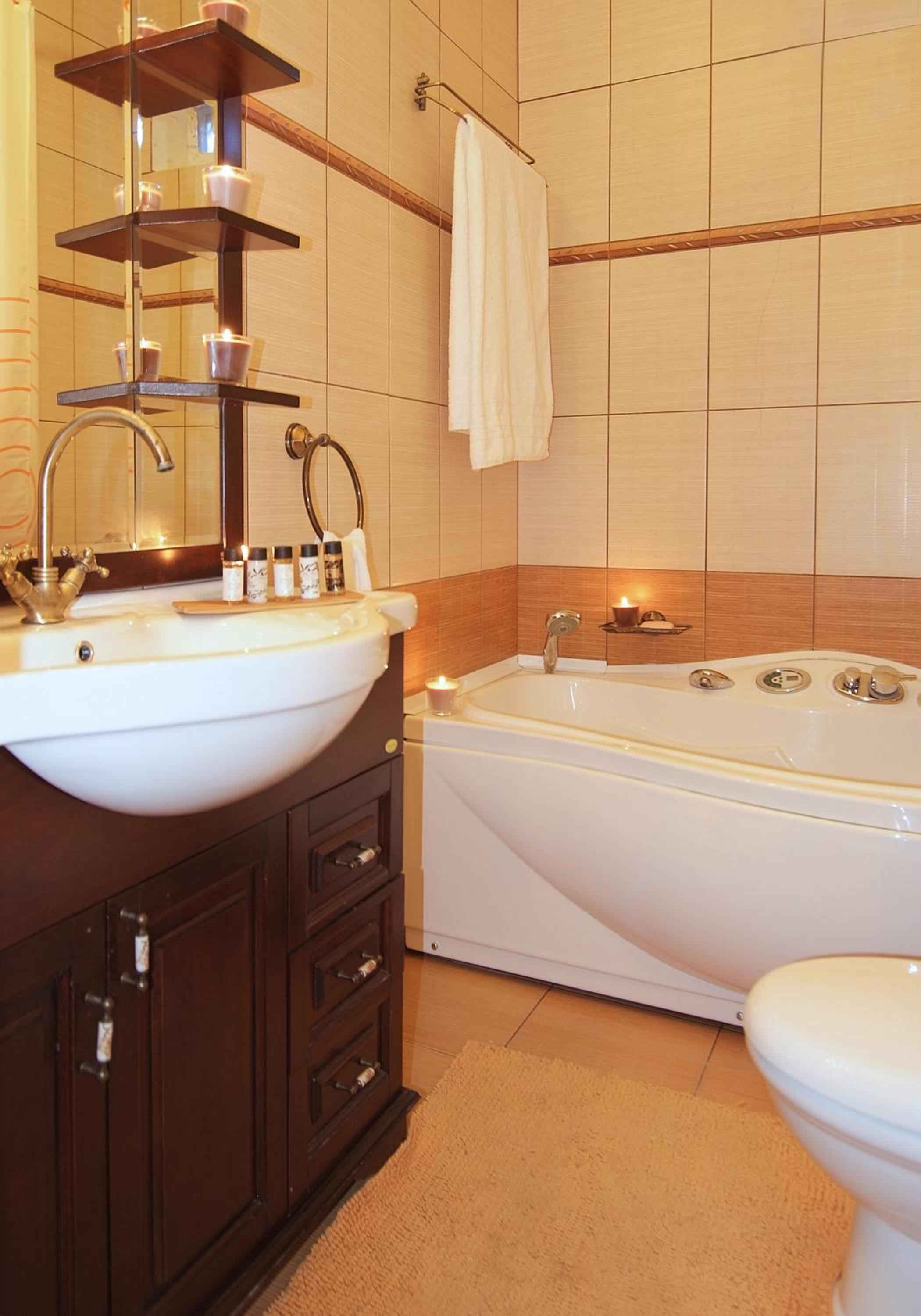 Suite - Photo 14