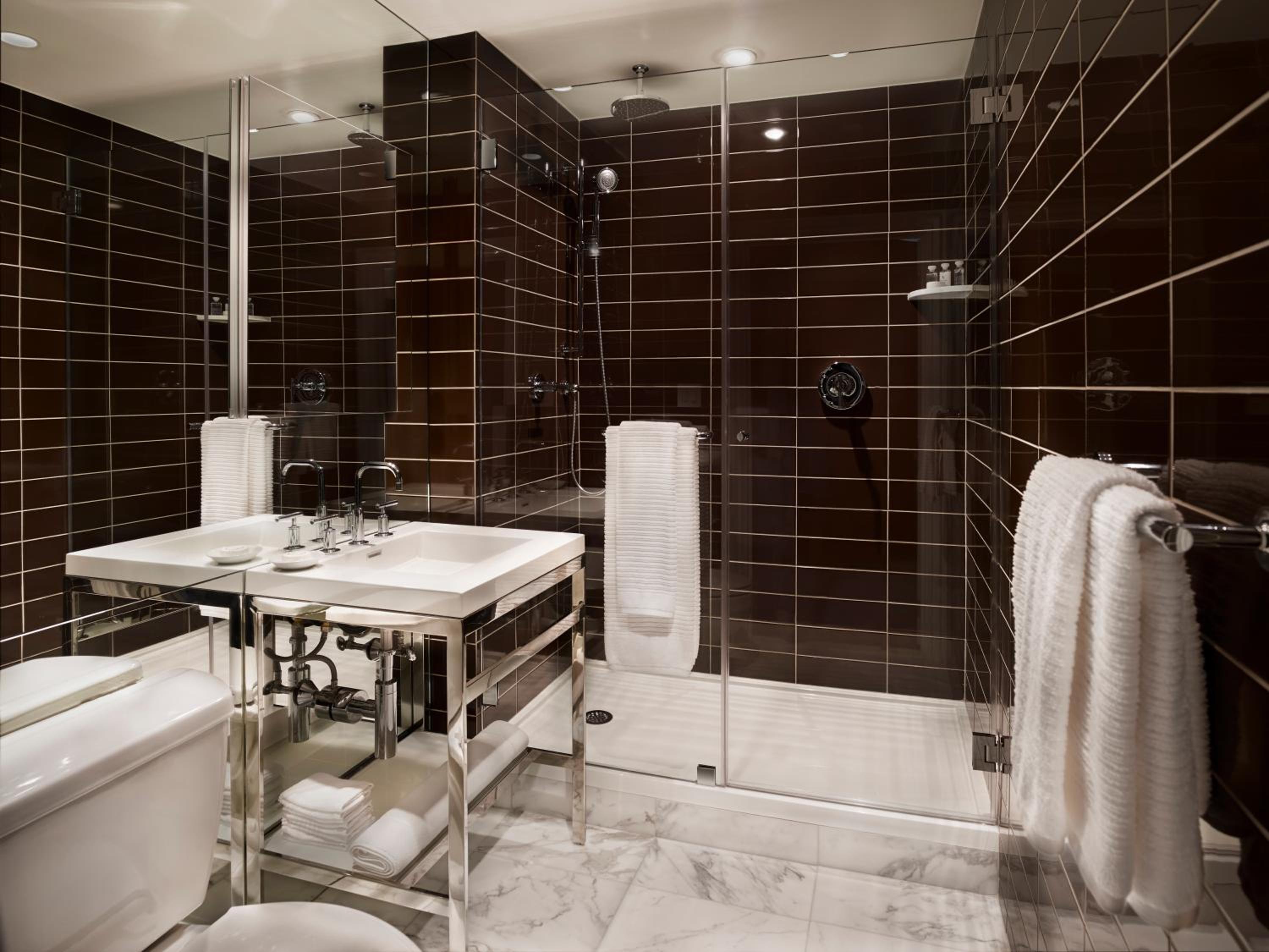 One-Bedroom Suite photo 2