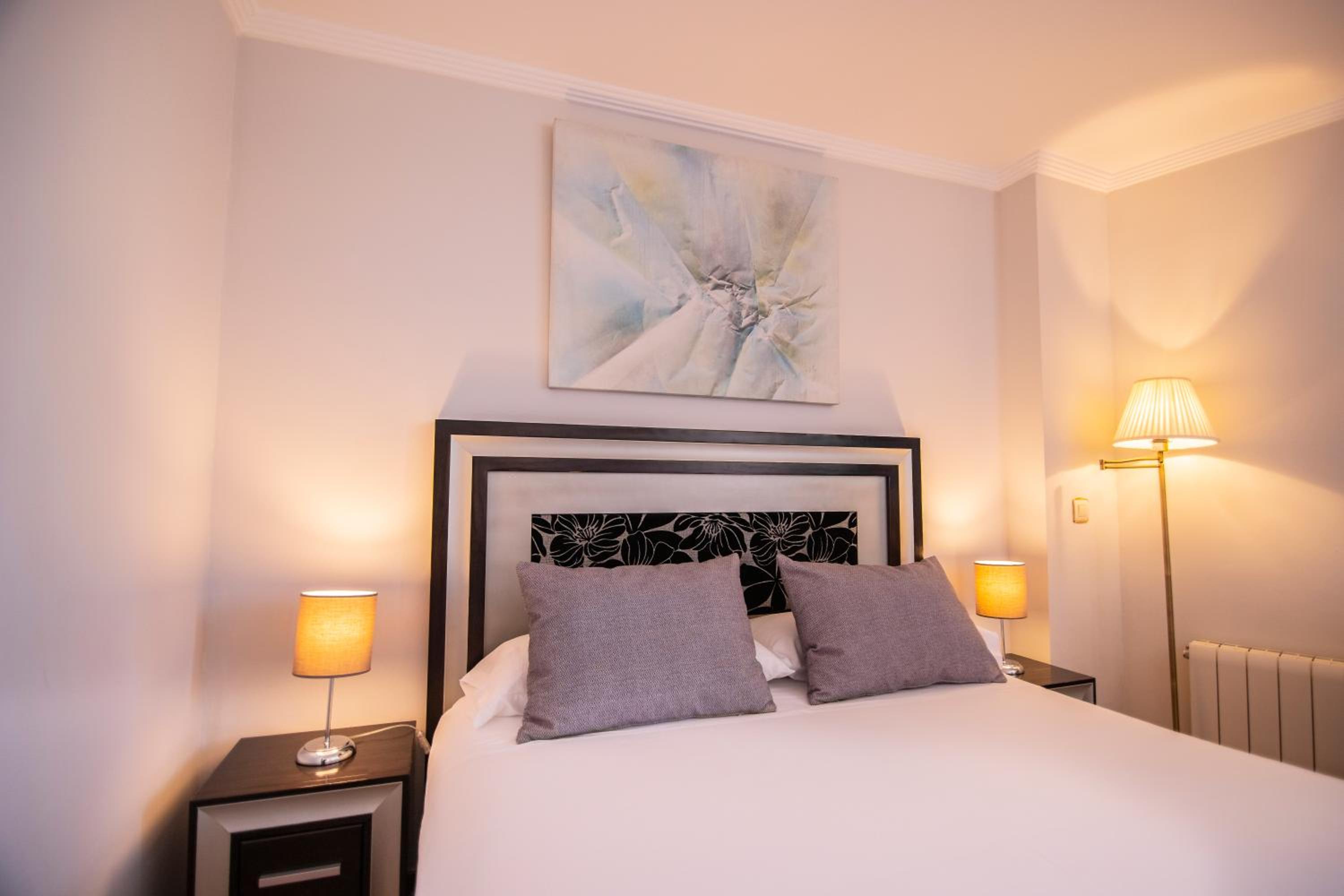 Double or Twin Room - Photo 17