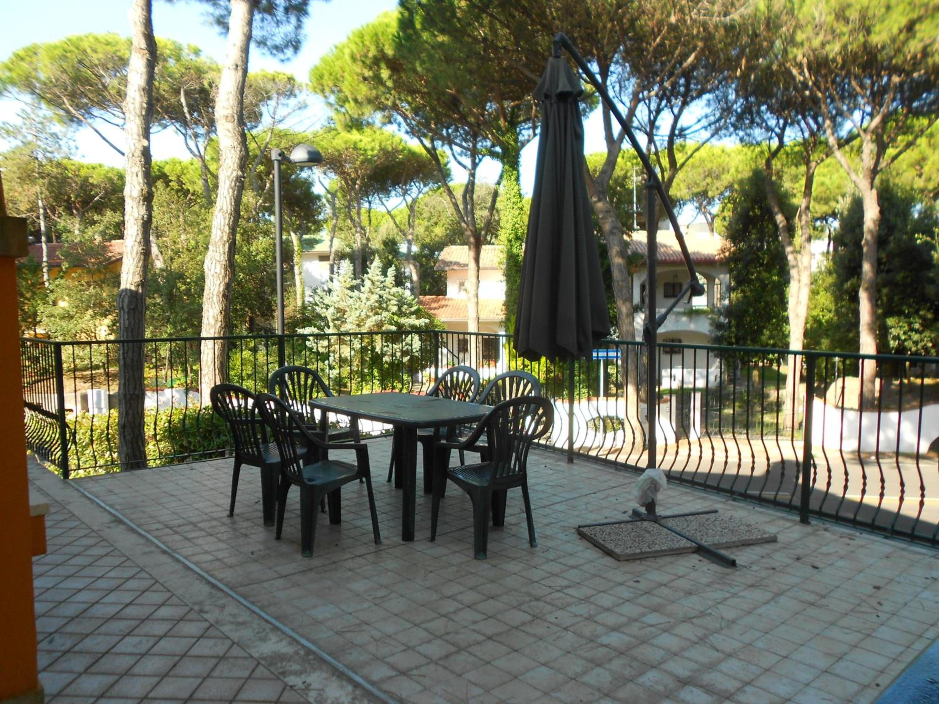 Apartment - Split Level photo 3