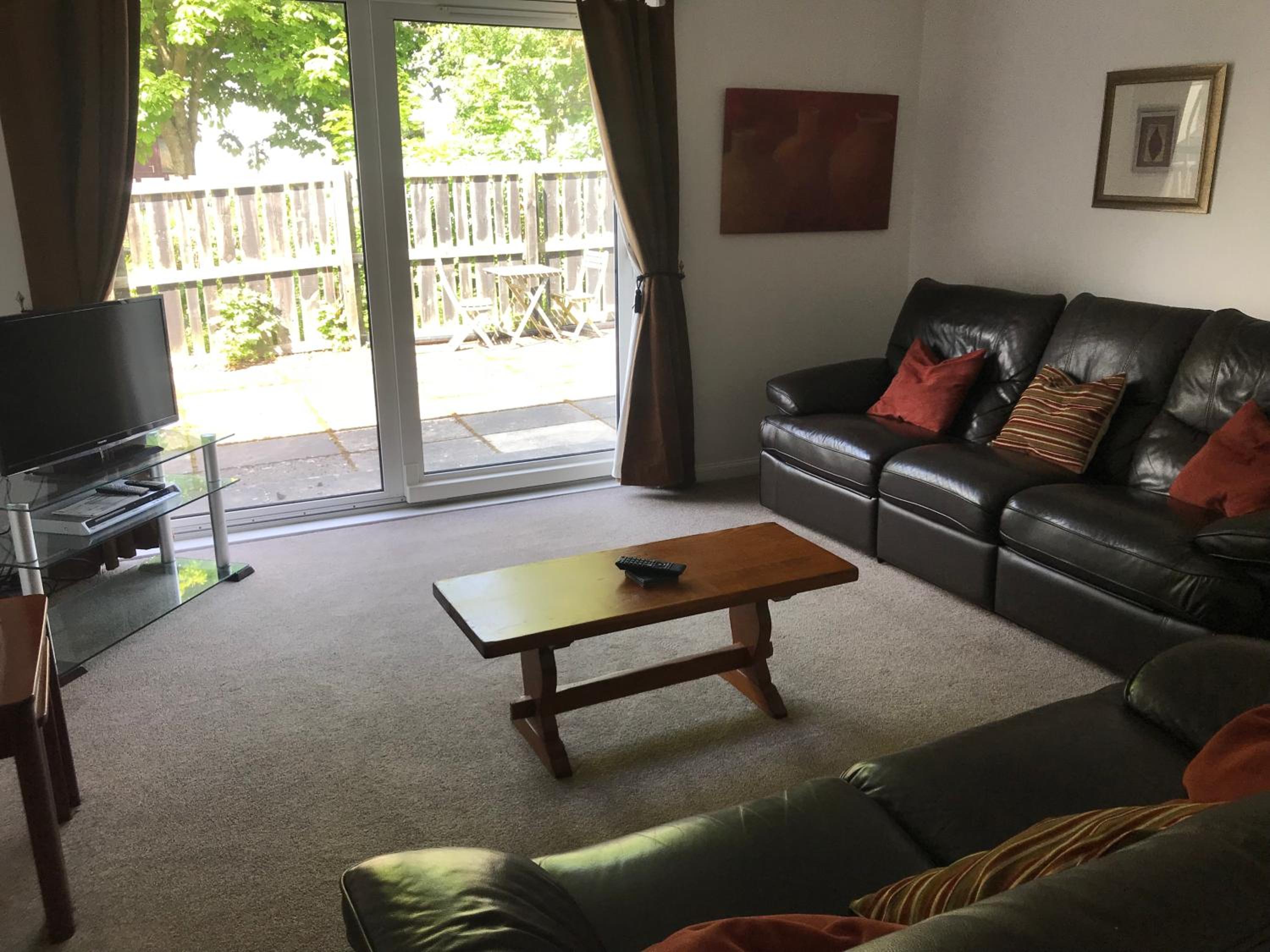 Apartment photo 1