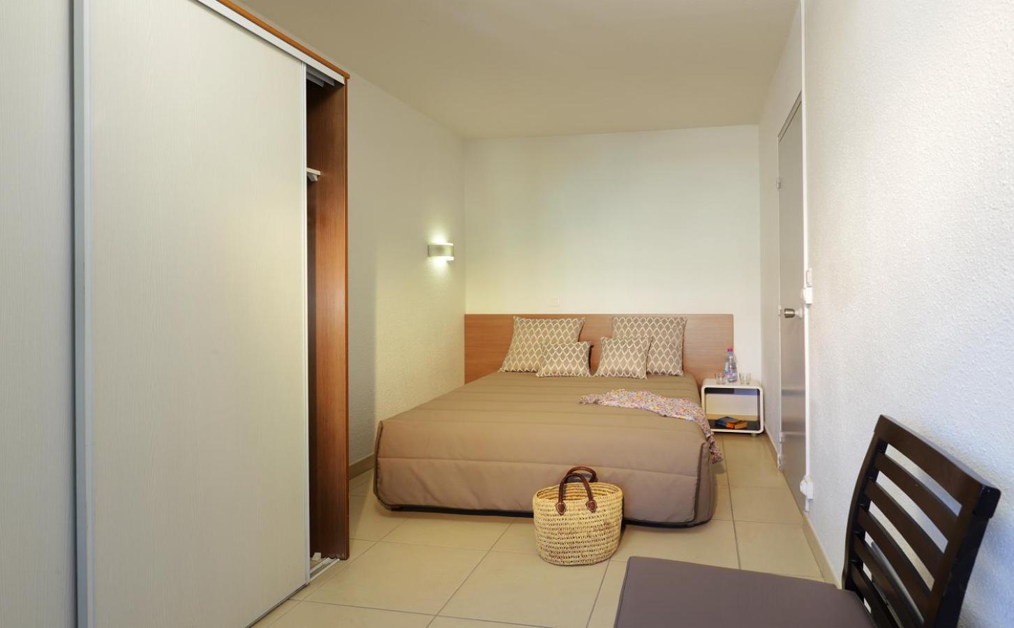 2-Room Apartment Ground Floor / 4 to 5 people