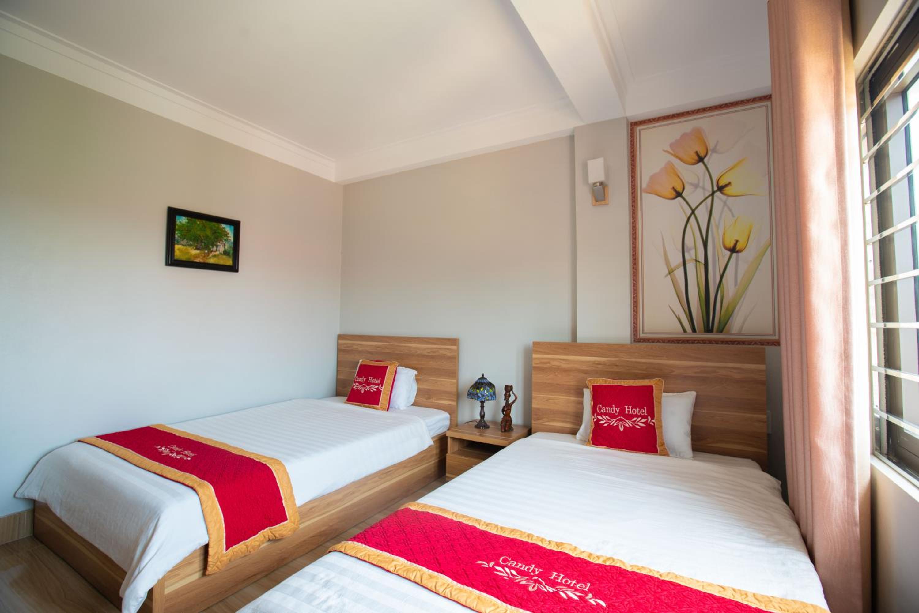 Twin Room - Photo 10