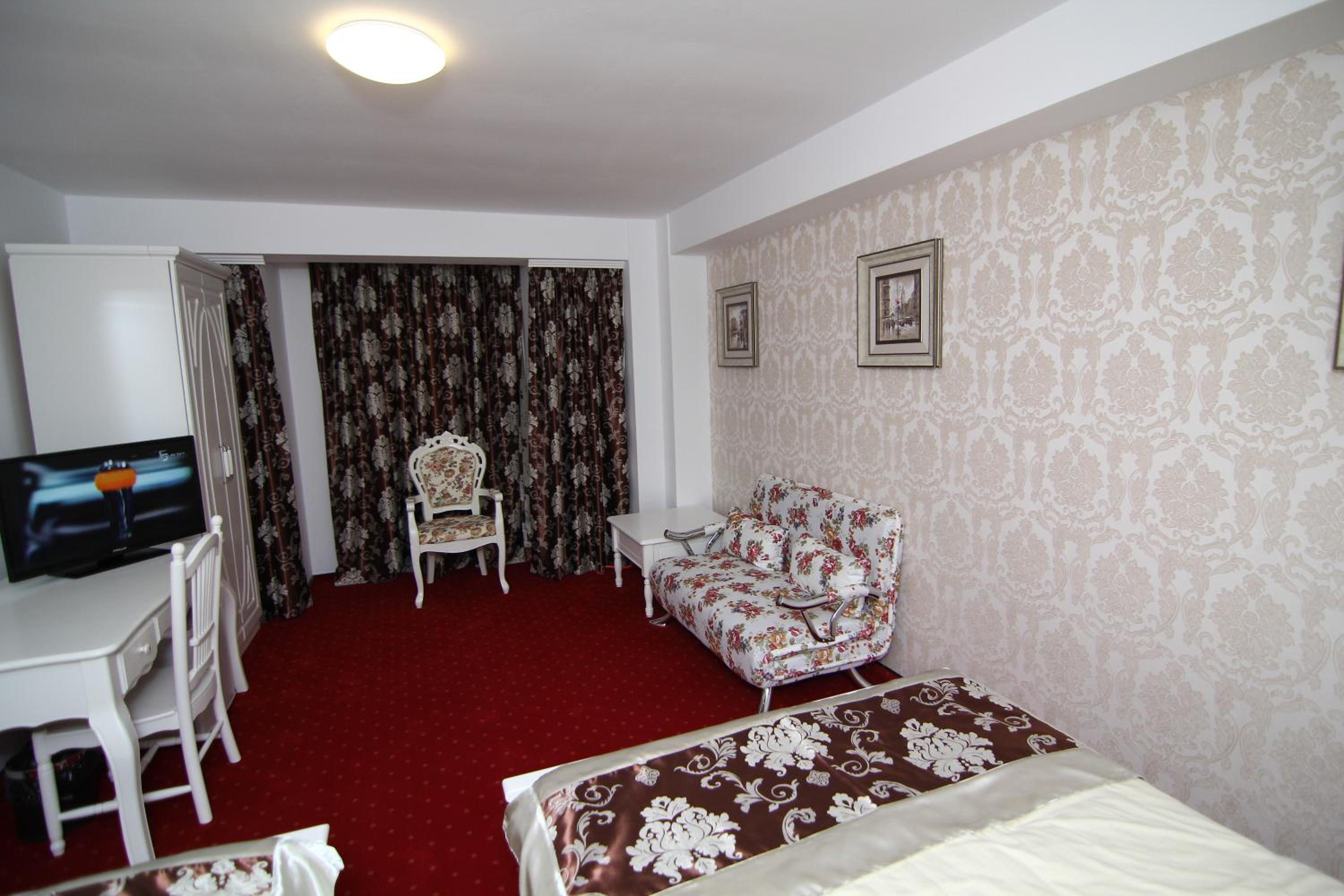 Superior Double or Twin Room photo 2