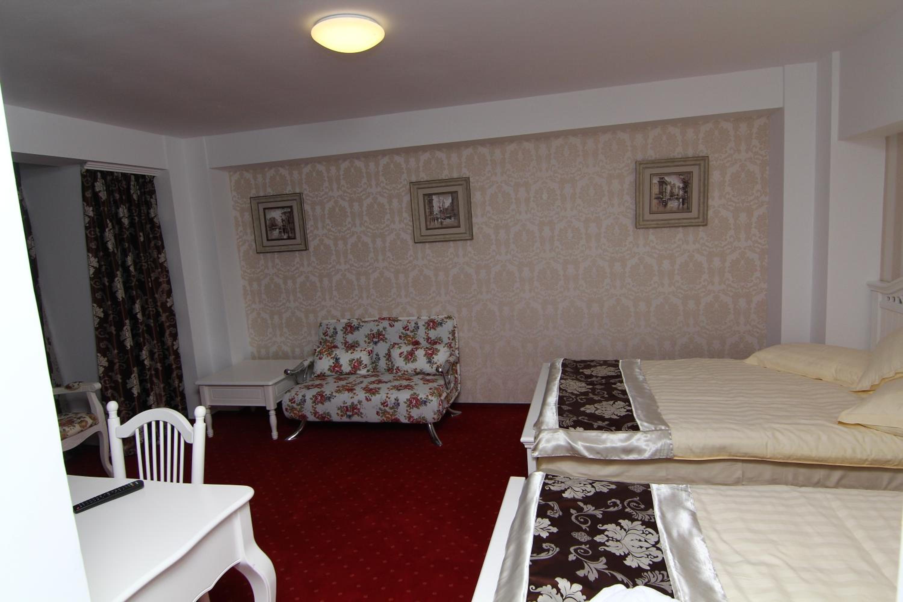 Superior Double or Twin Room photo 3