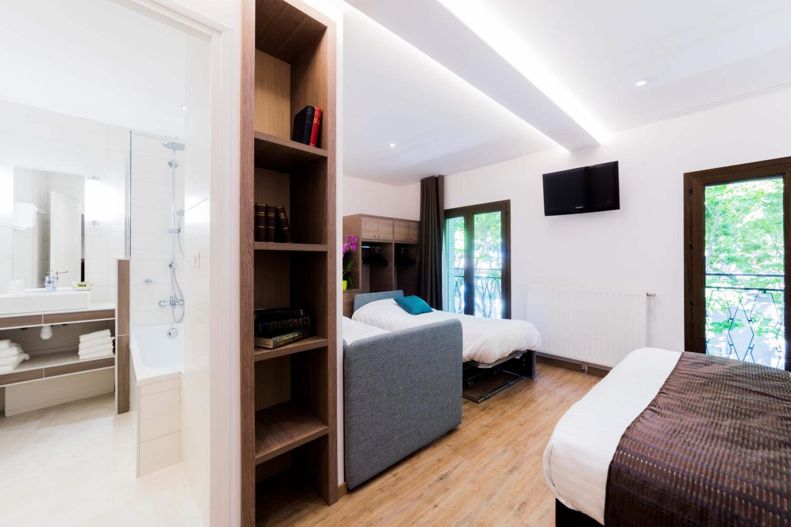 Quadruple Room - Photo 1
