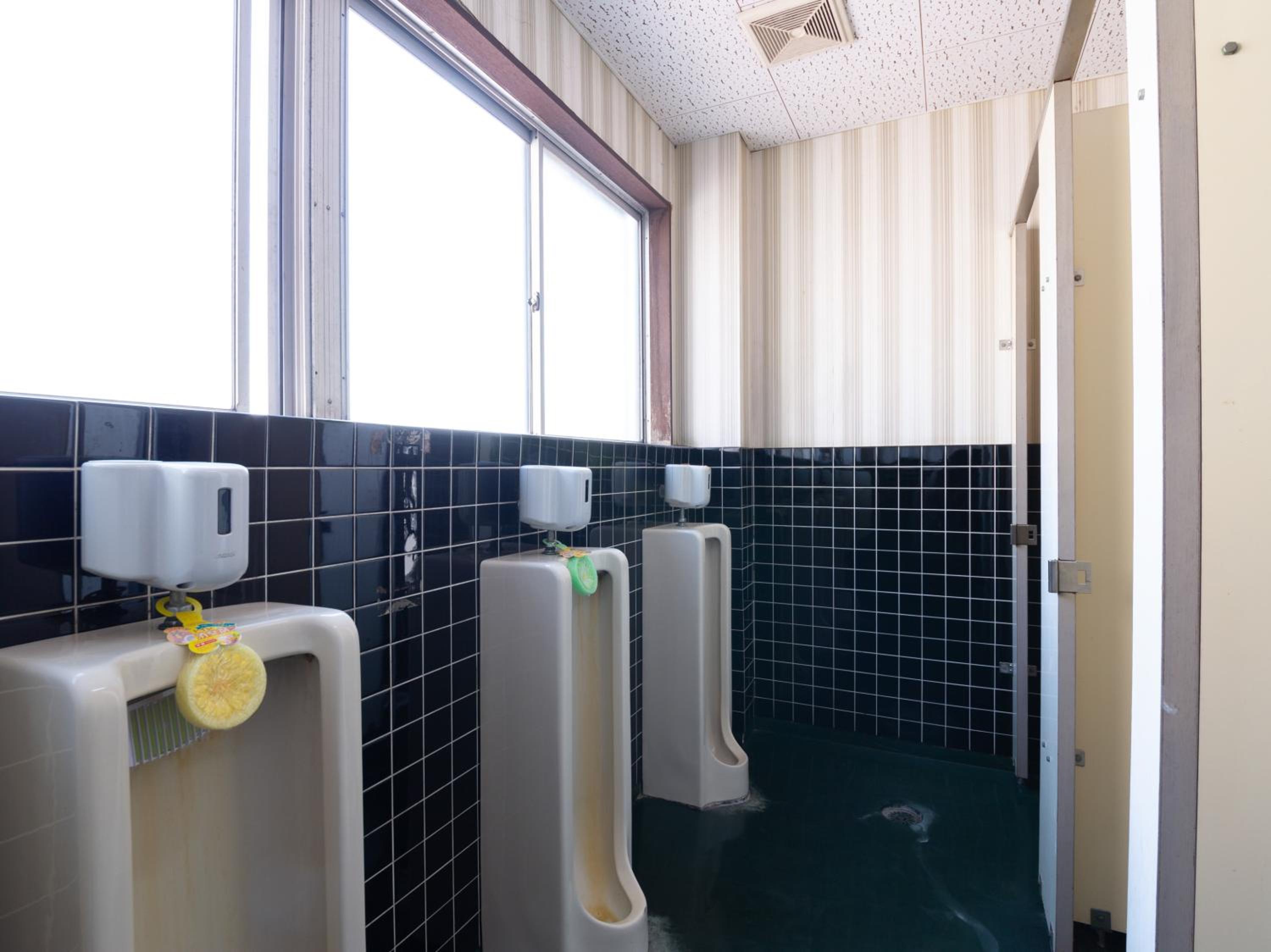 Triple Room with Shared Bathroom photo 2