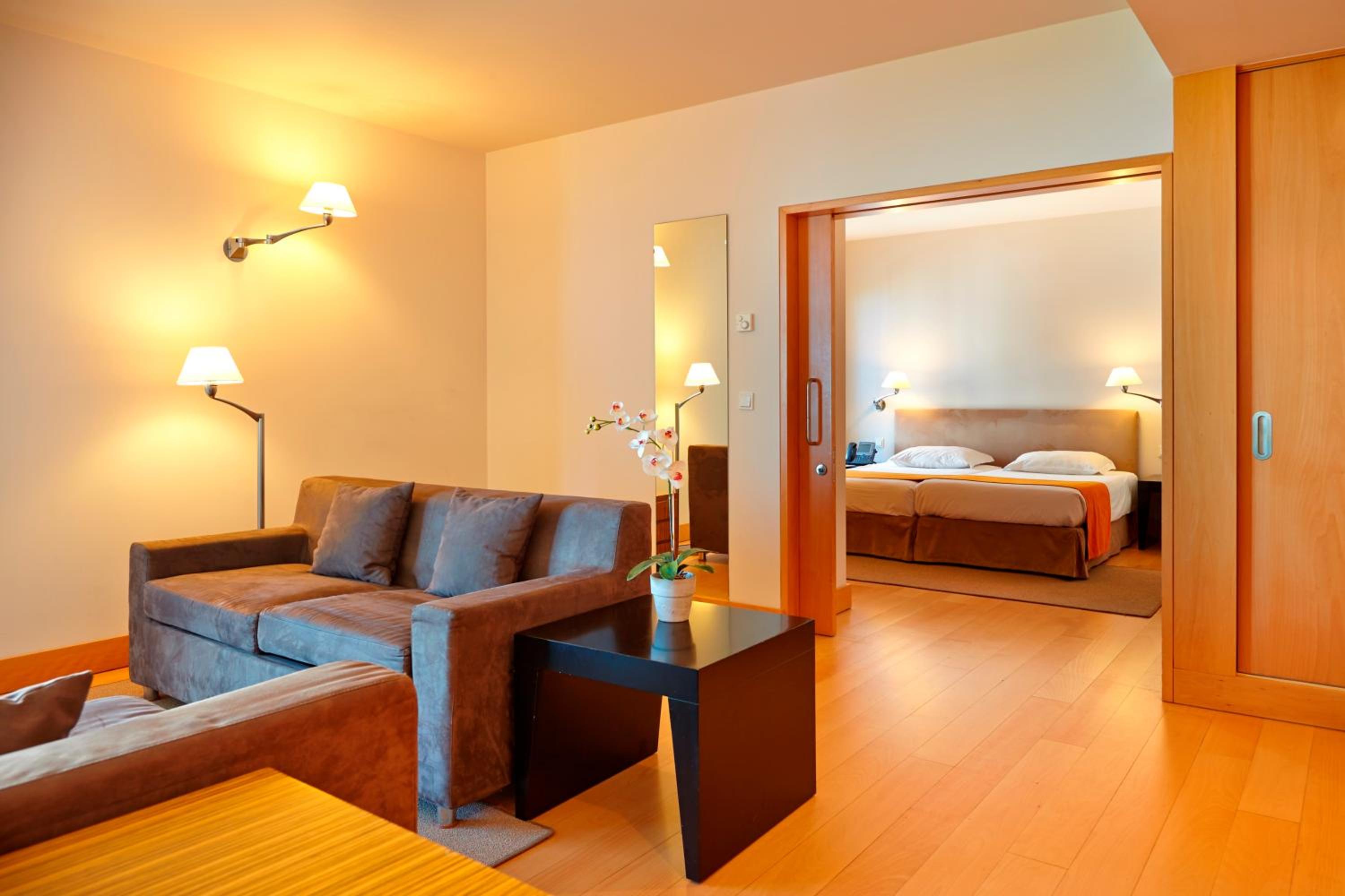 Premium Apartment with Sea View - Photo 4