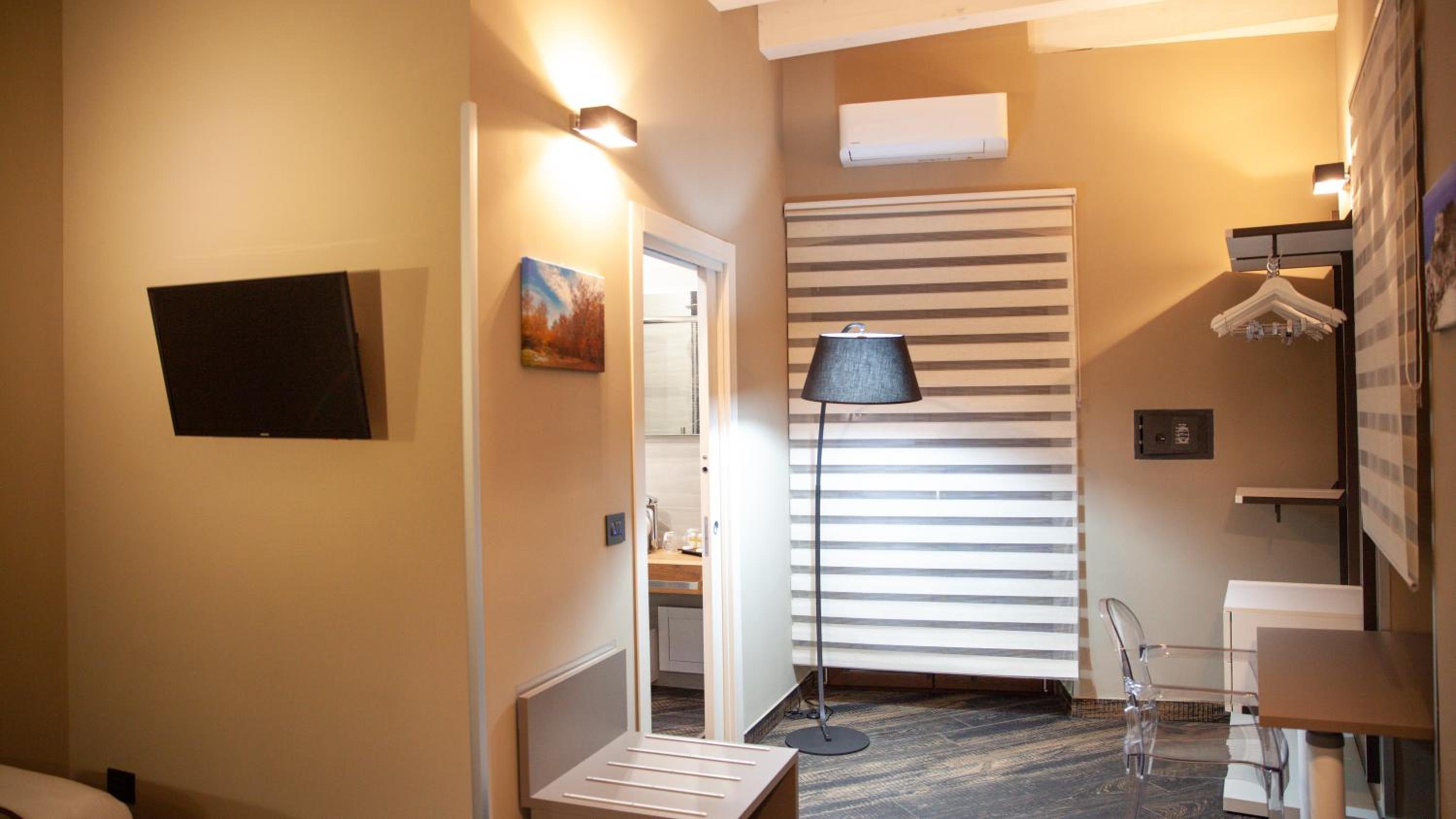 Deluxe Double Or Twin Room photo 2