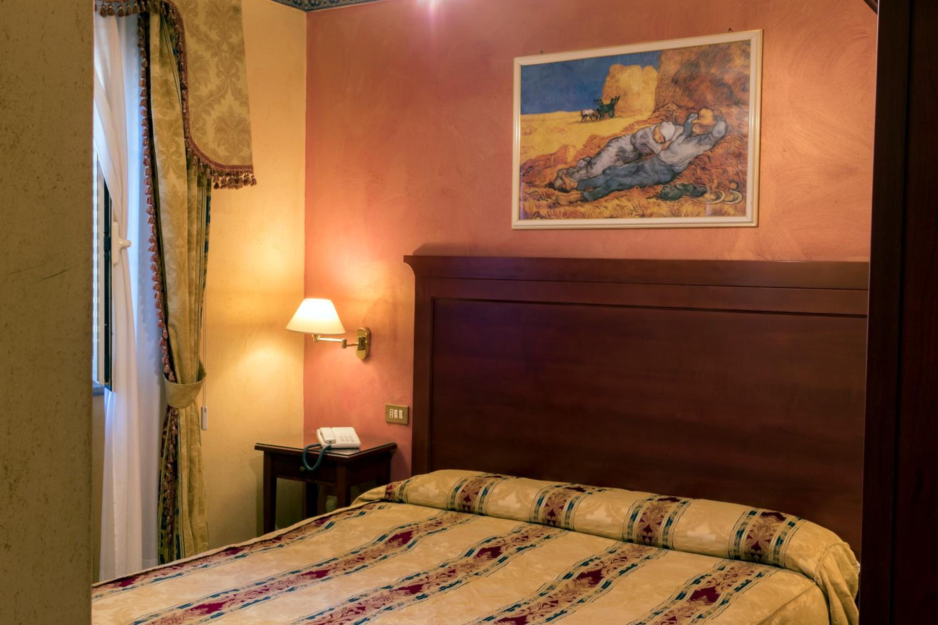 Double or Twin Room - Photo 1