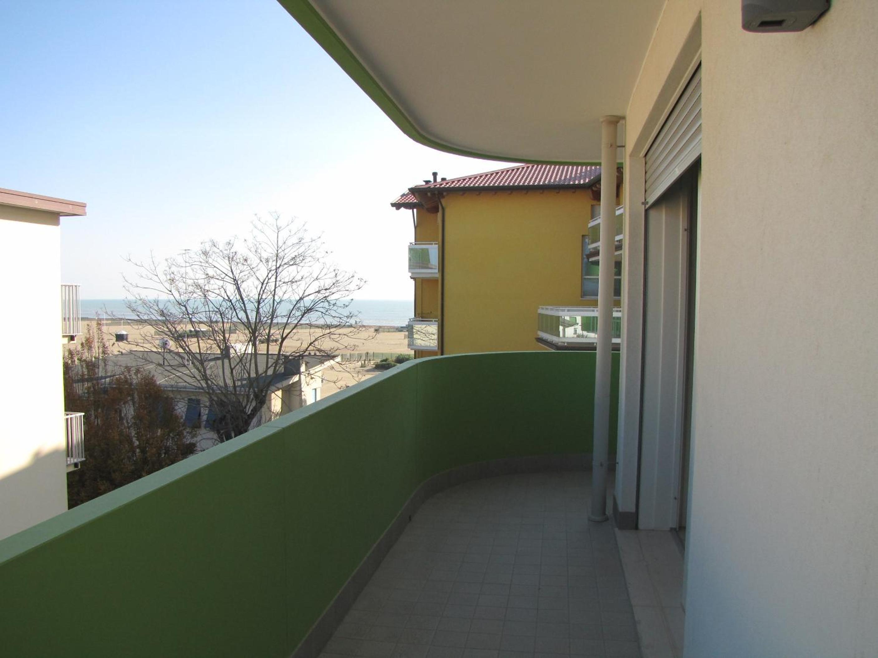 Two-Bedroom Apartment with Partial Sea View - Photo 3