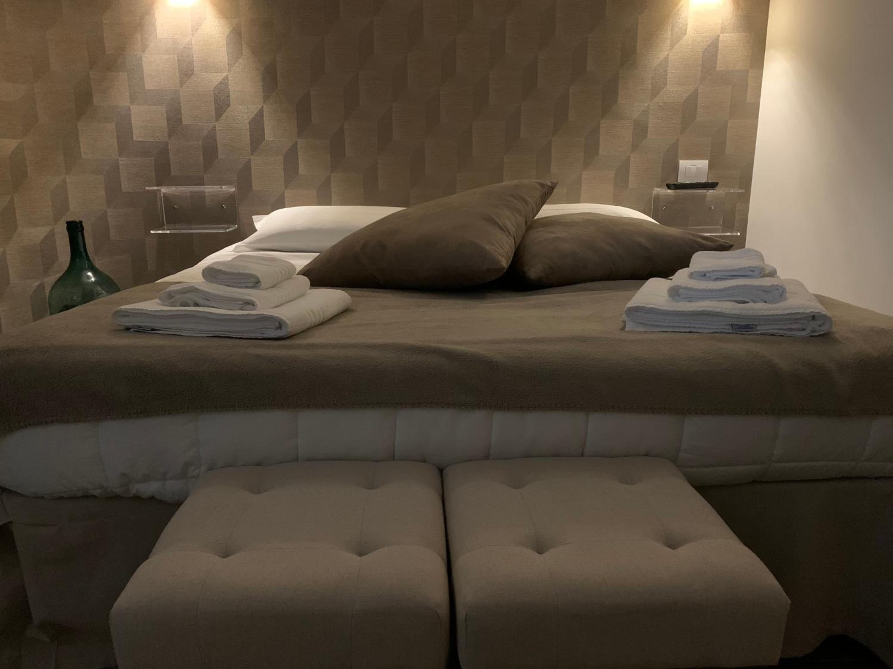 Two-Bedroom House photo 1