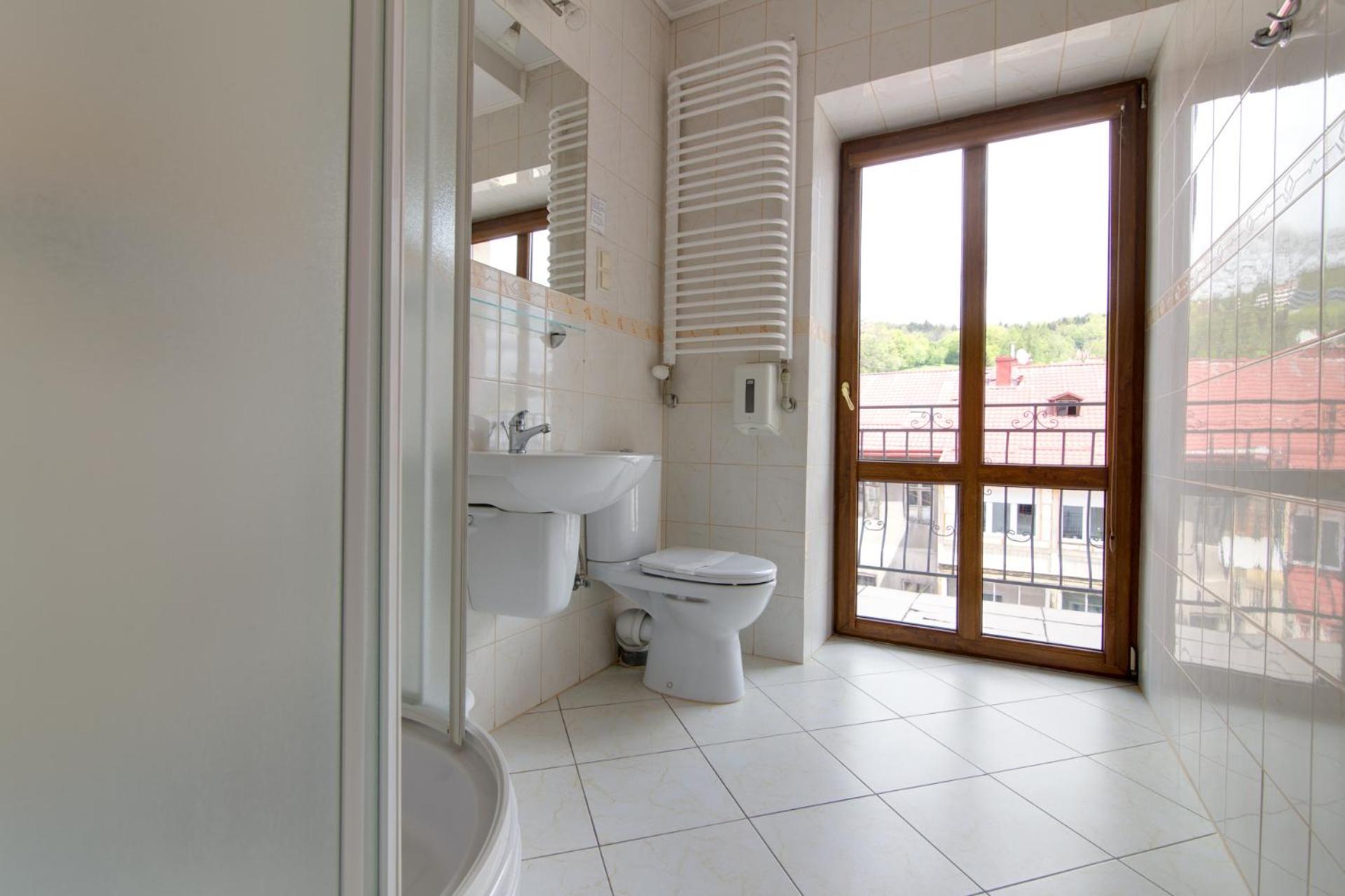 Large Double or Twin Room - Photo 28