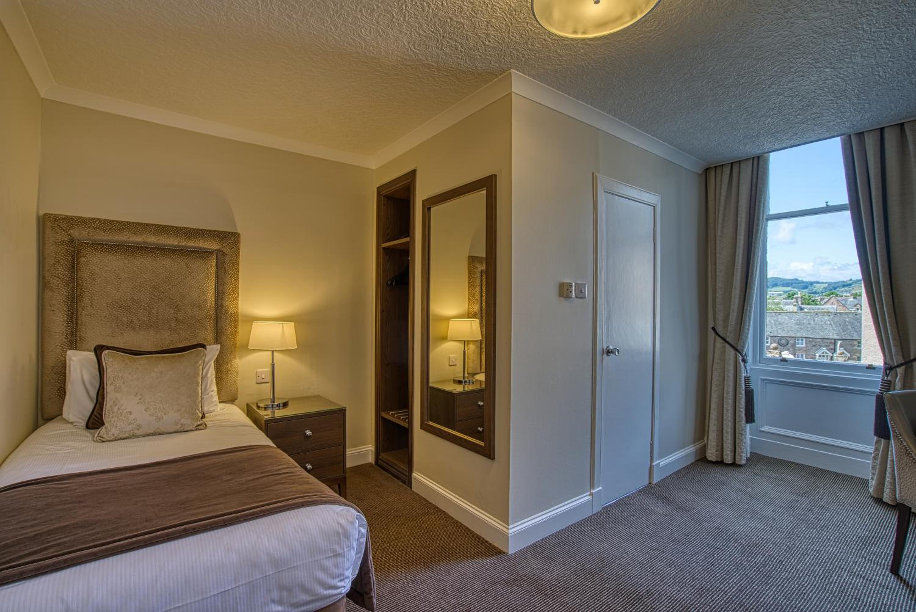 Classic Single Room