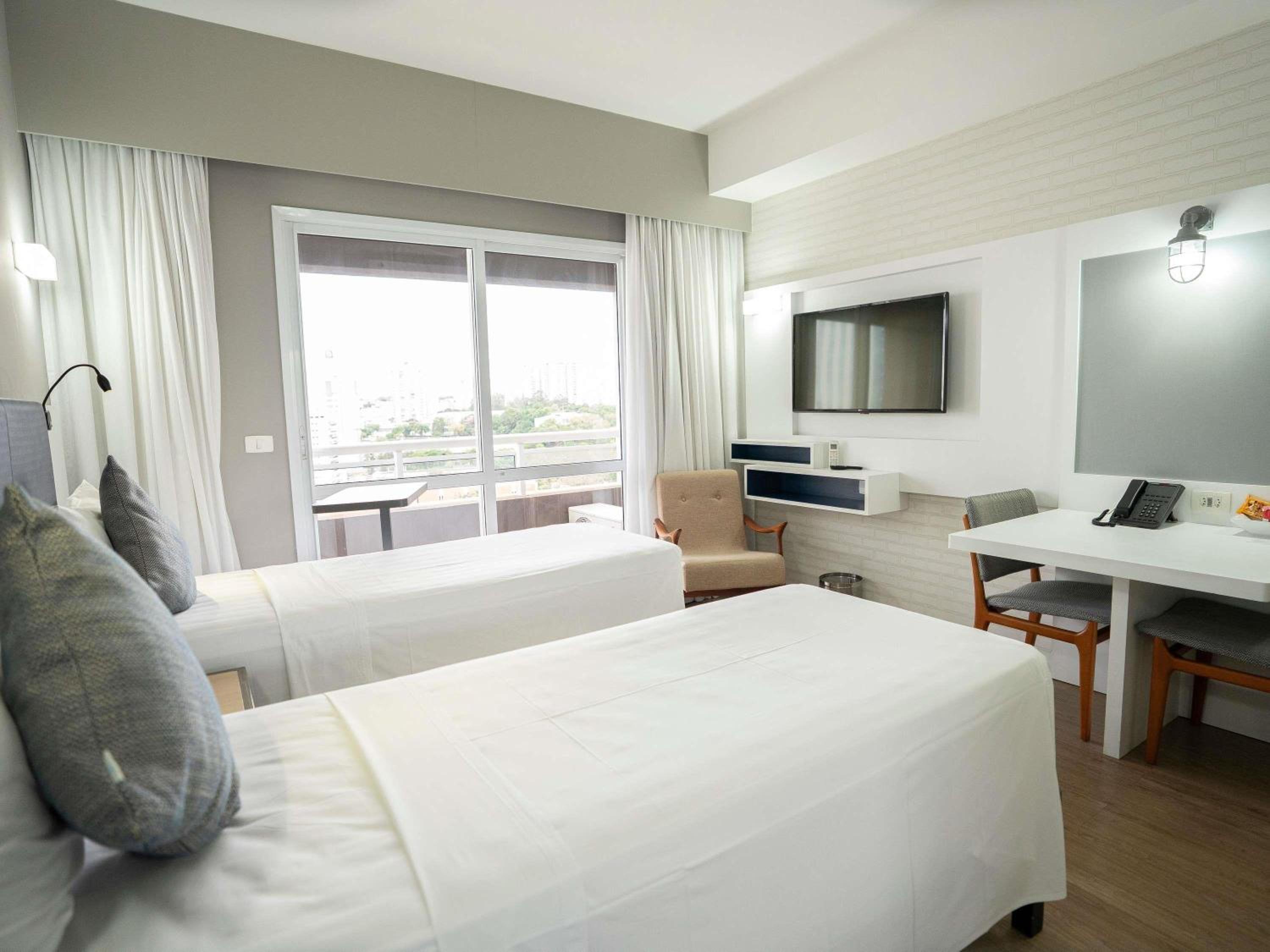 Superior Twin Room with Kitchen
