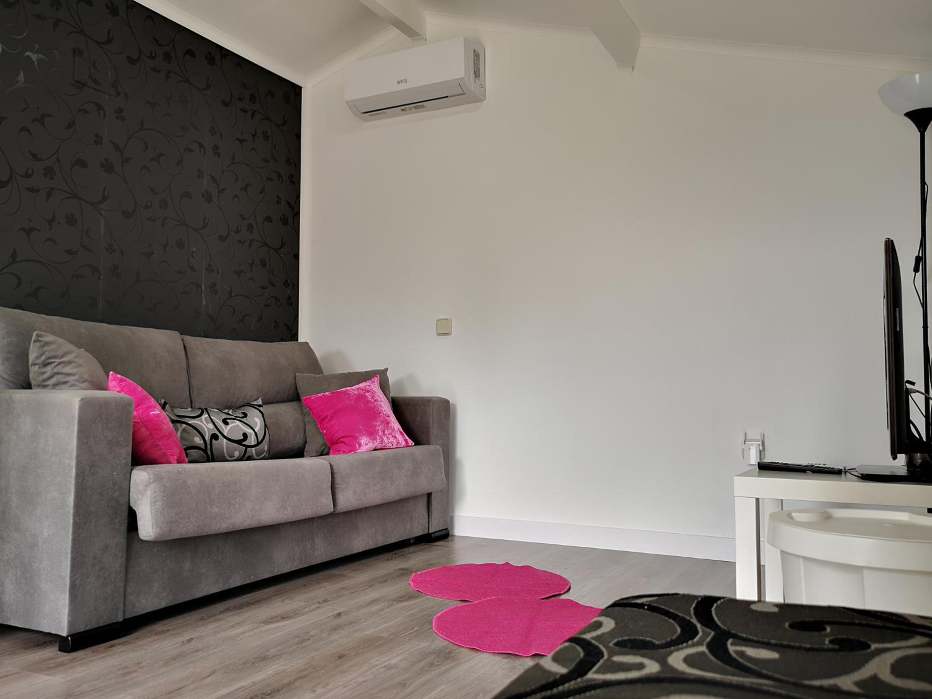Apartment photo 2