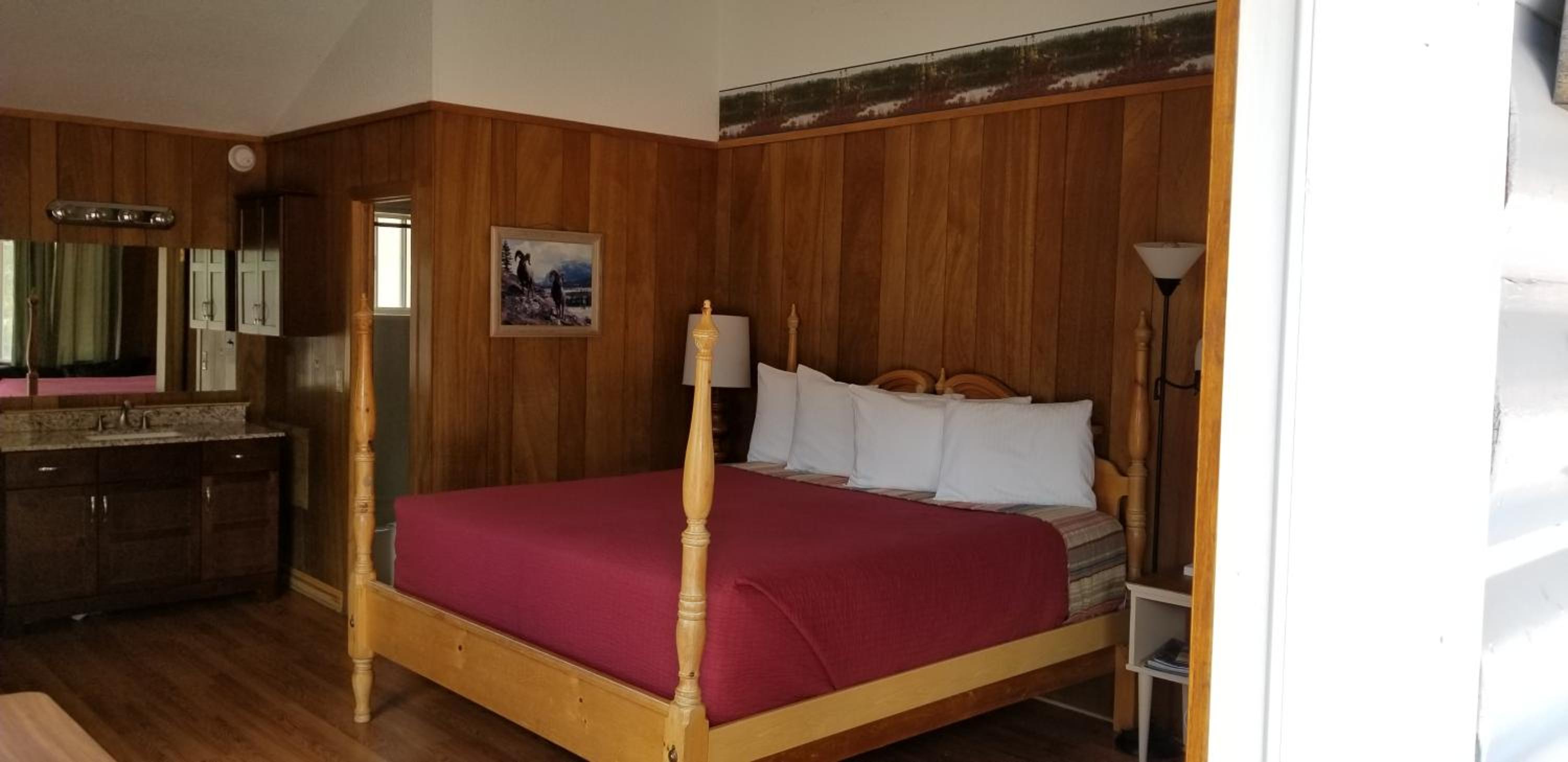 Deluxe King Room photo 3