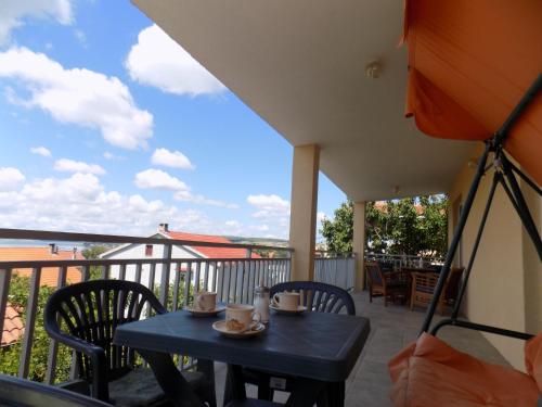 Apartment with Sea View - Photo 31