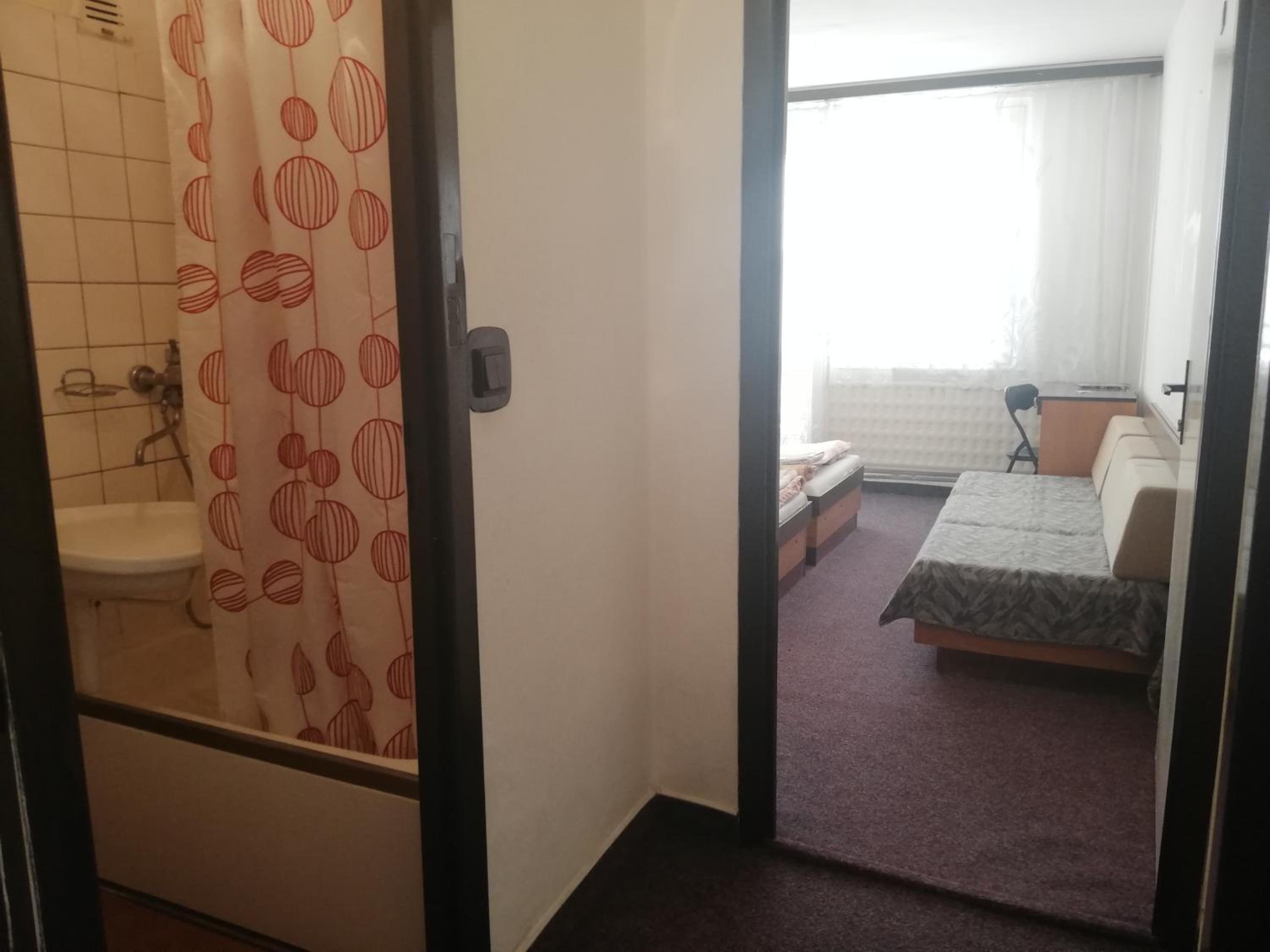Twin Room with Extra Bed photo 1