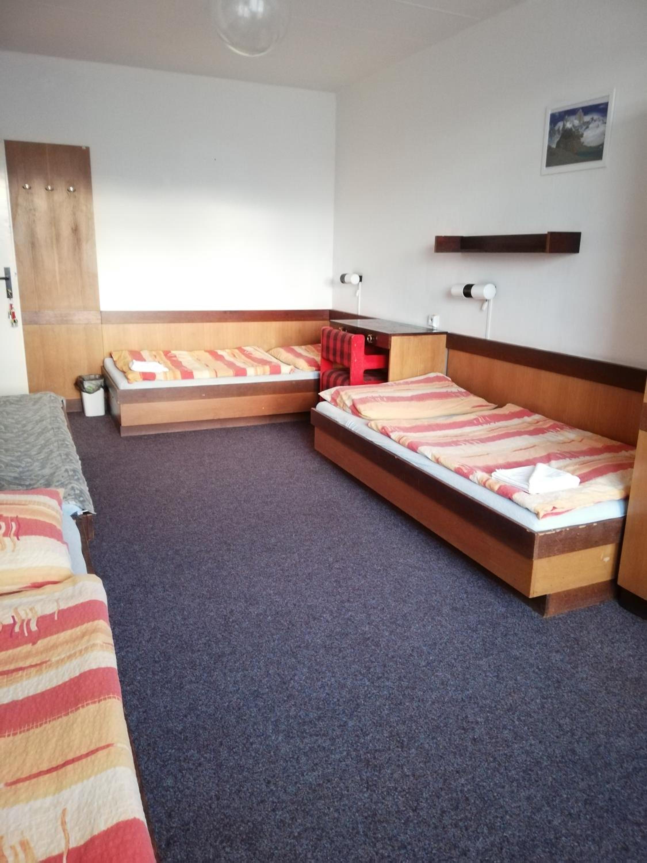 Triple Room with Shared Bathroom photo 3