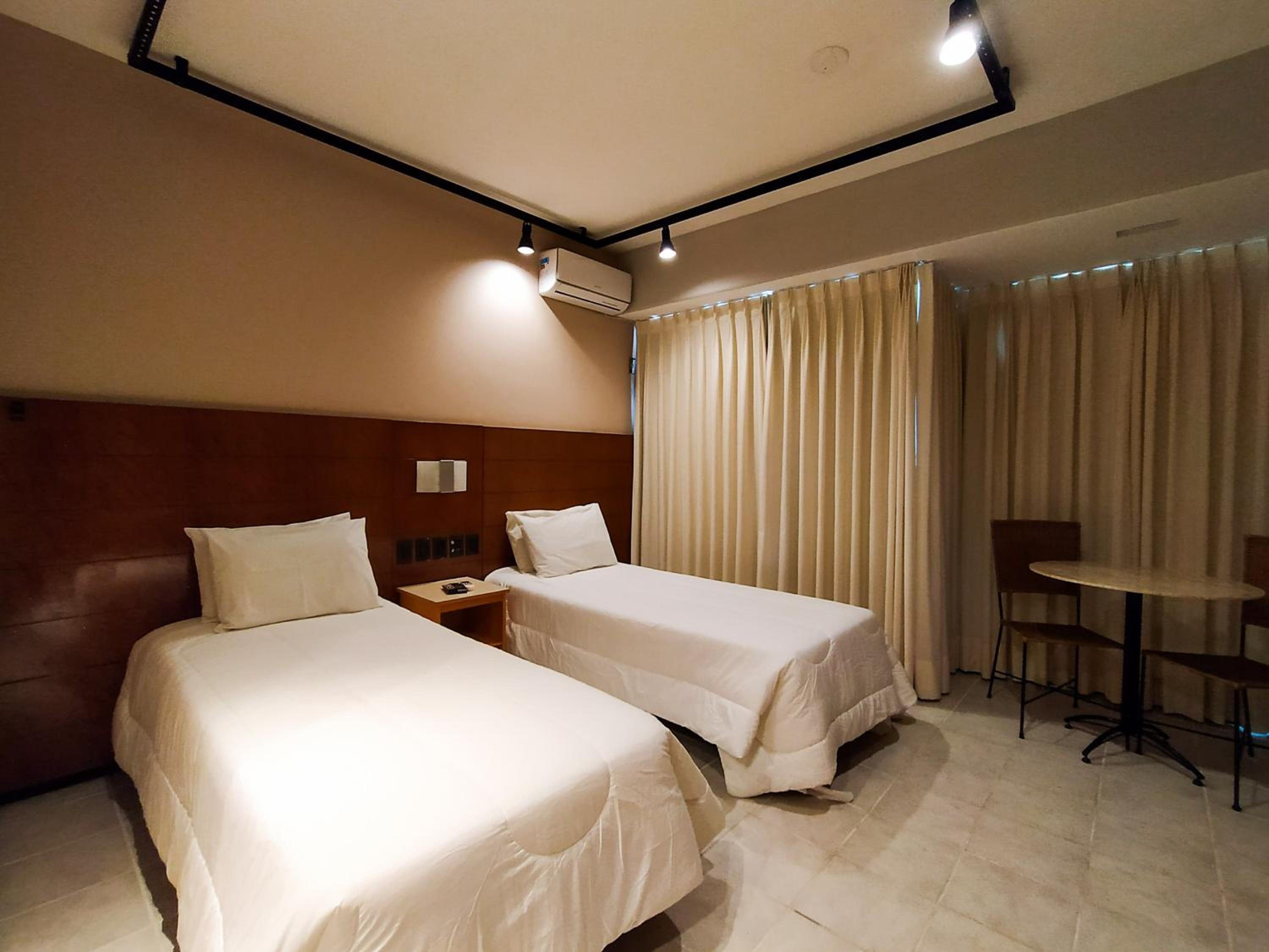 Deluxe Double or Twin Room with City View photo 1
