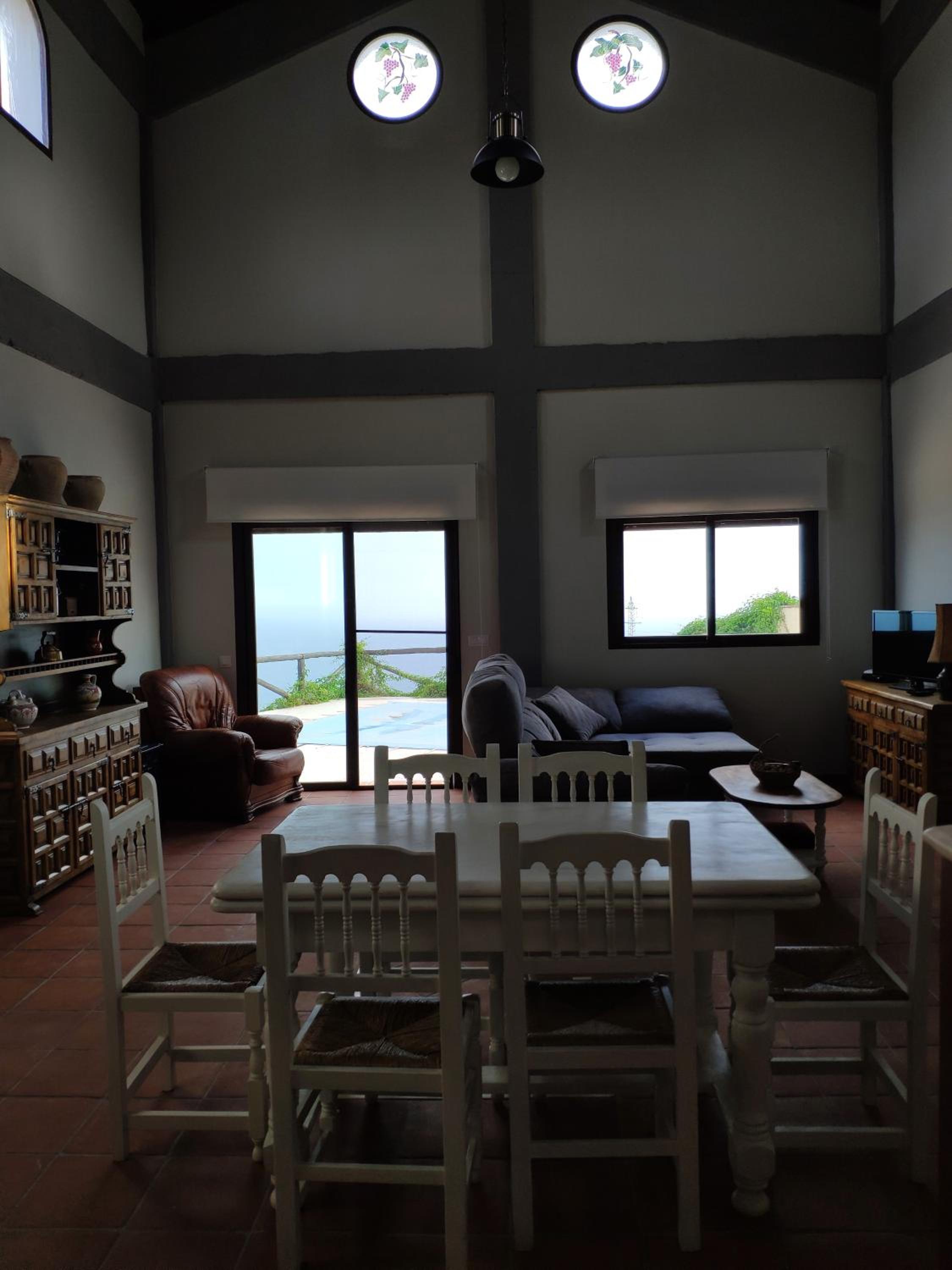 Casa de Tres Habitaciones