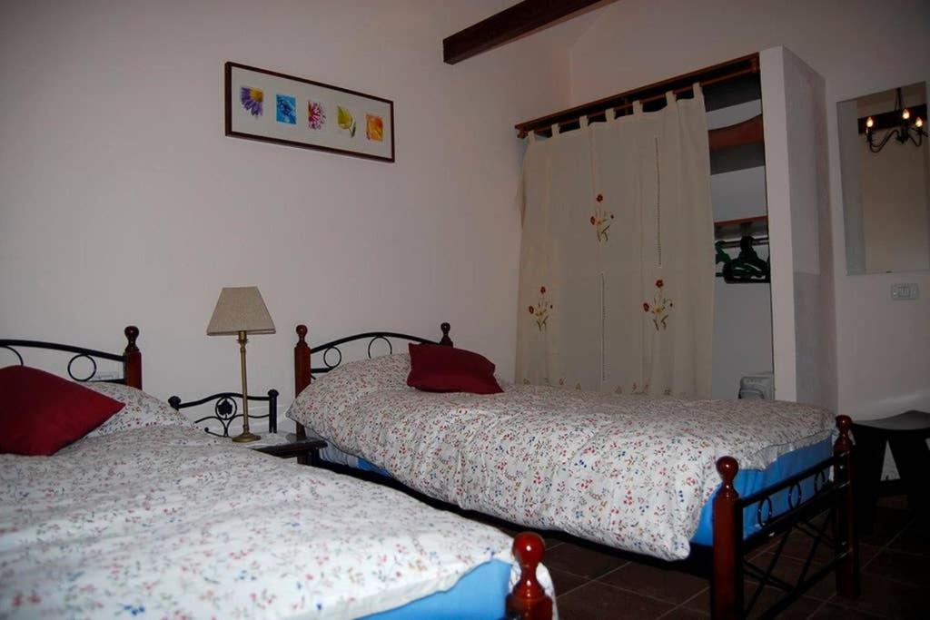 Two-Bedroom House photo 3
