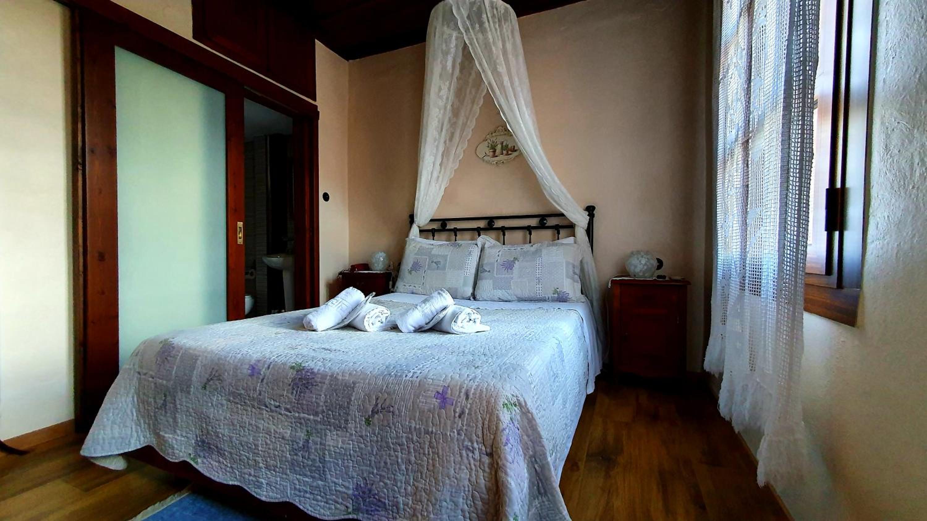 Double or Twin Room - Photo 16