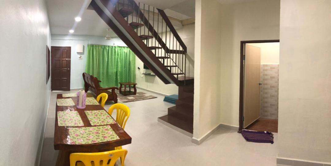 Two-Bedroom House photo 2