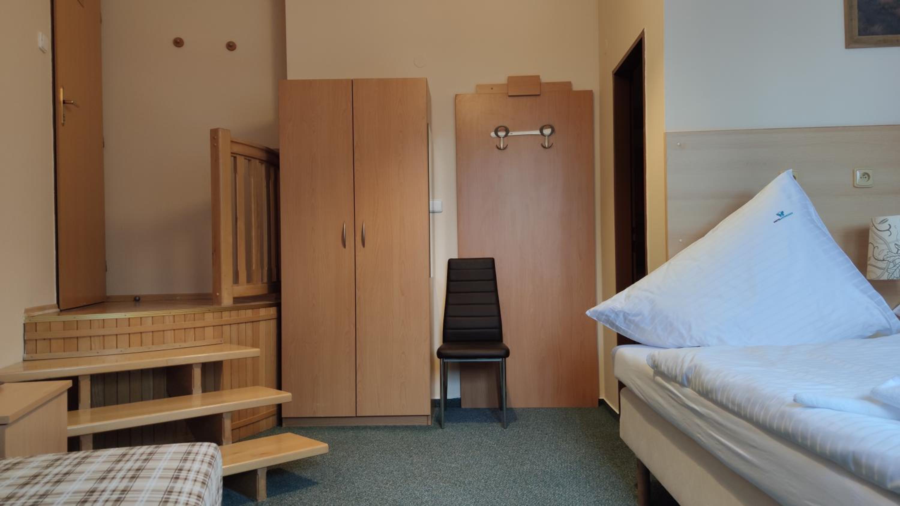 Double or Twin Room photo 3